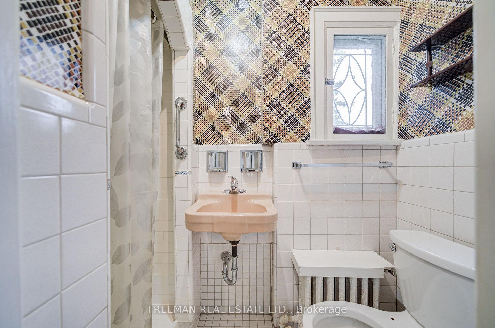 Photo 34 of 87 Ava Road, Toronto, Humewood-Cedarvale — HOMEH