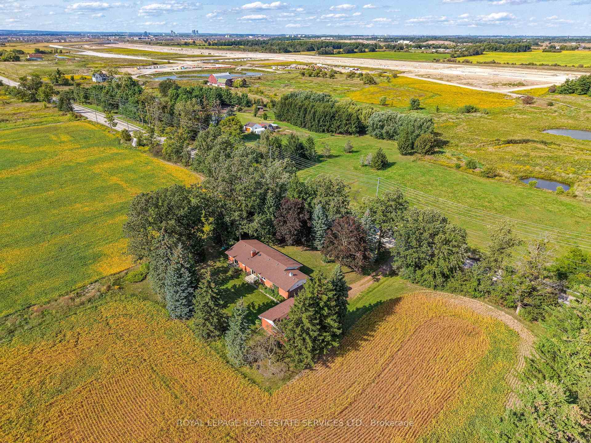 Photo 4 of 5150 Tremaine Road, Milton, Rural Milton West — HOMEH