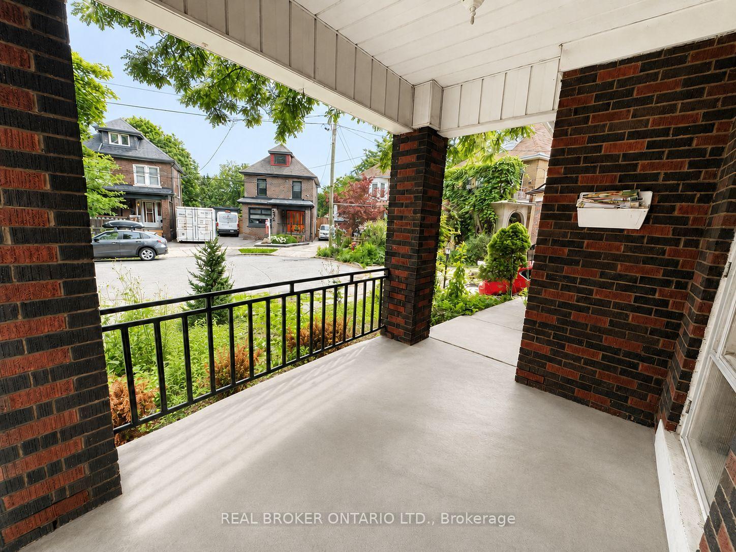 Photo 2 of Unit Upper, 272 Stinson Crescent, Hamilton, St. Clair — HOMEH