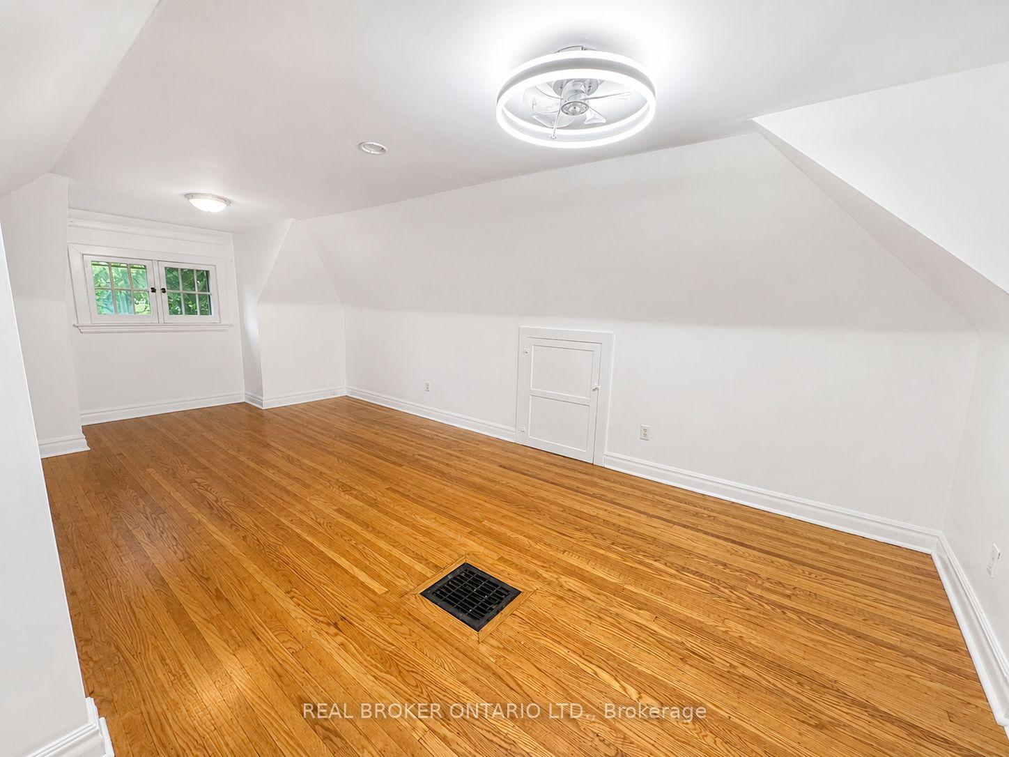 Photo 15 of Unit Upper, 272 Stinson Crescent, Hamilton, St. Clair — HOMEH