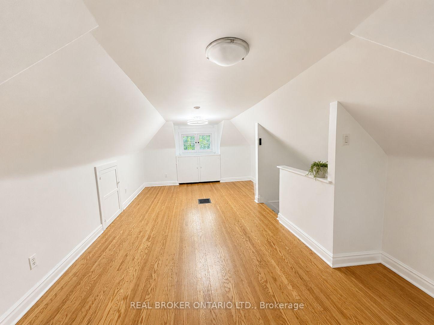 Photo 17 of Unit Upper, 272 Stinson Crescent, Hamilton, St. Clair — HOMEH