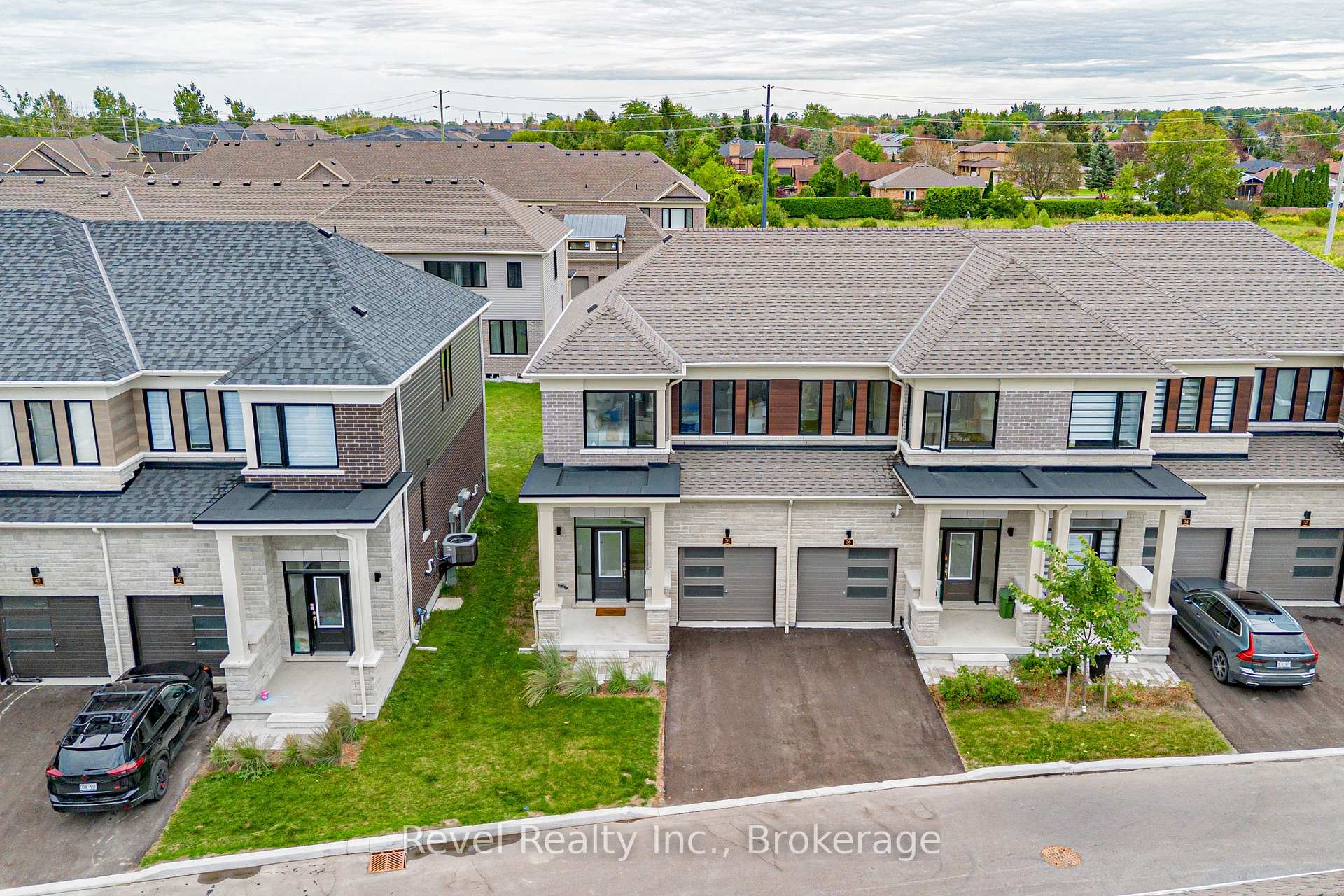 Photo 3 of 38 Hickey Lane, Kawartha Lakes, Lindsay — HOMEH