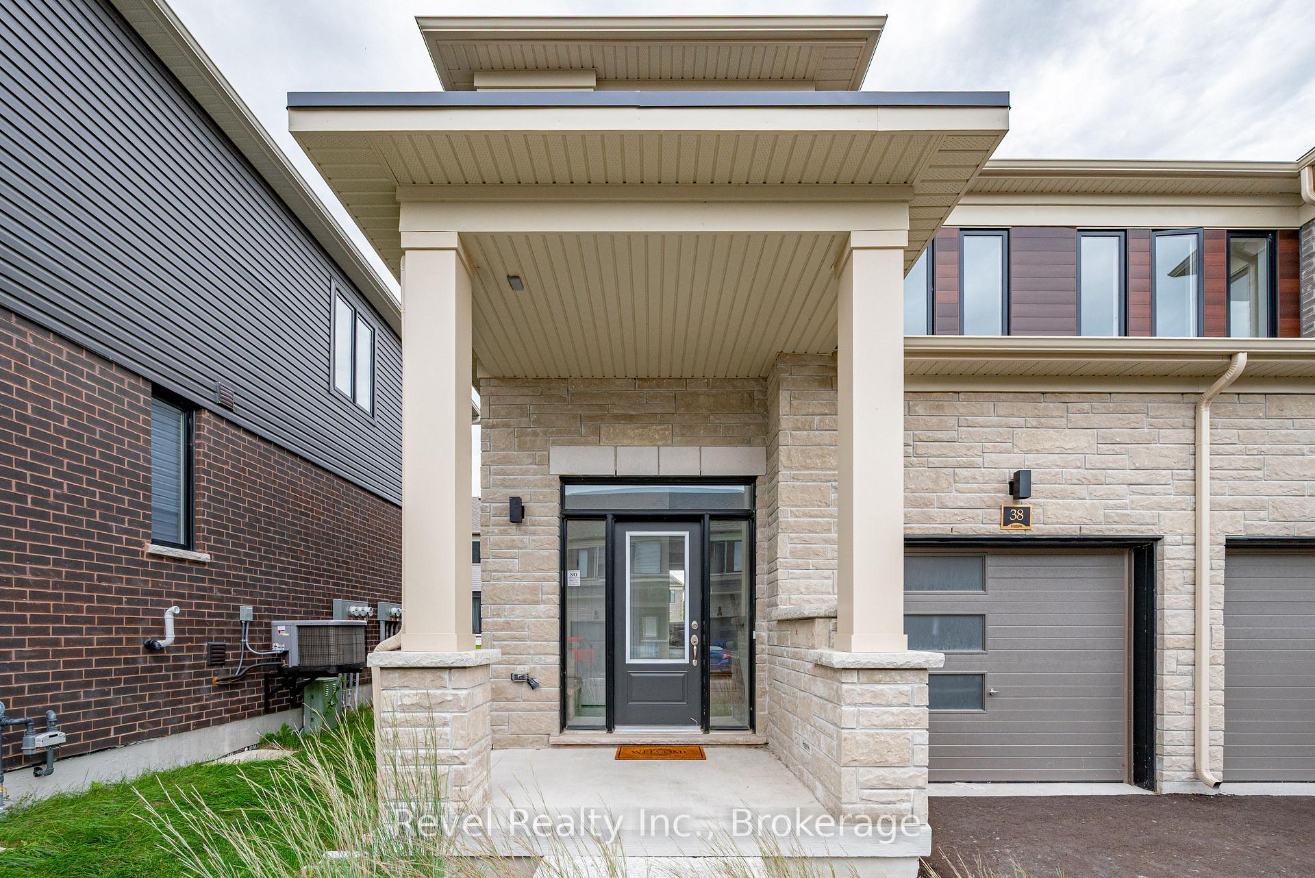 Photo 11 of 38 Hickey Lane, Kawartha Lakes, Lindsay — HOMEH