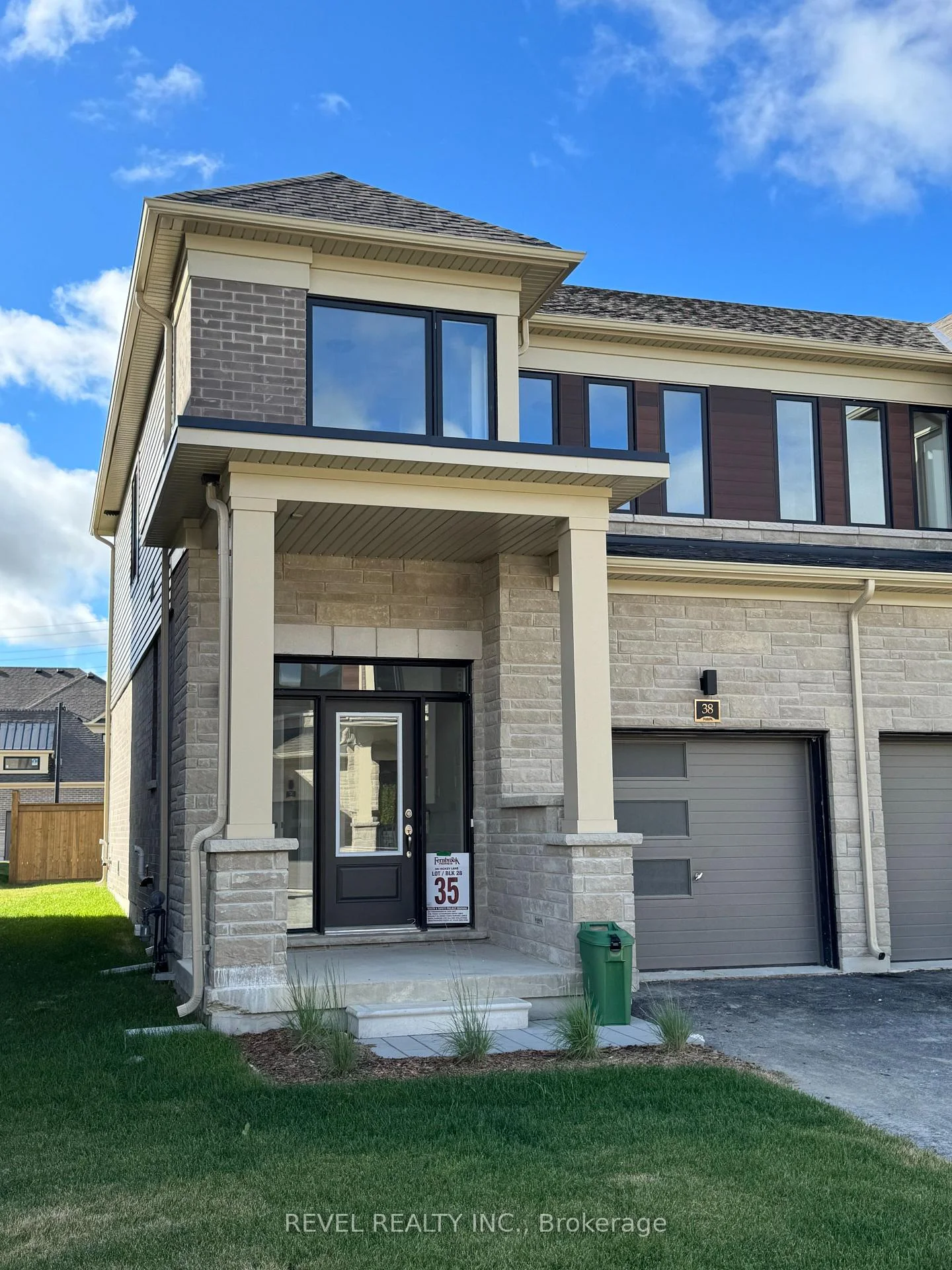 Photo 9 of 38 Hickey Lane, Kawartha Lakes, Lindsay — HOMEH