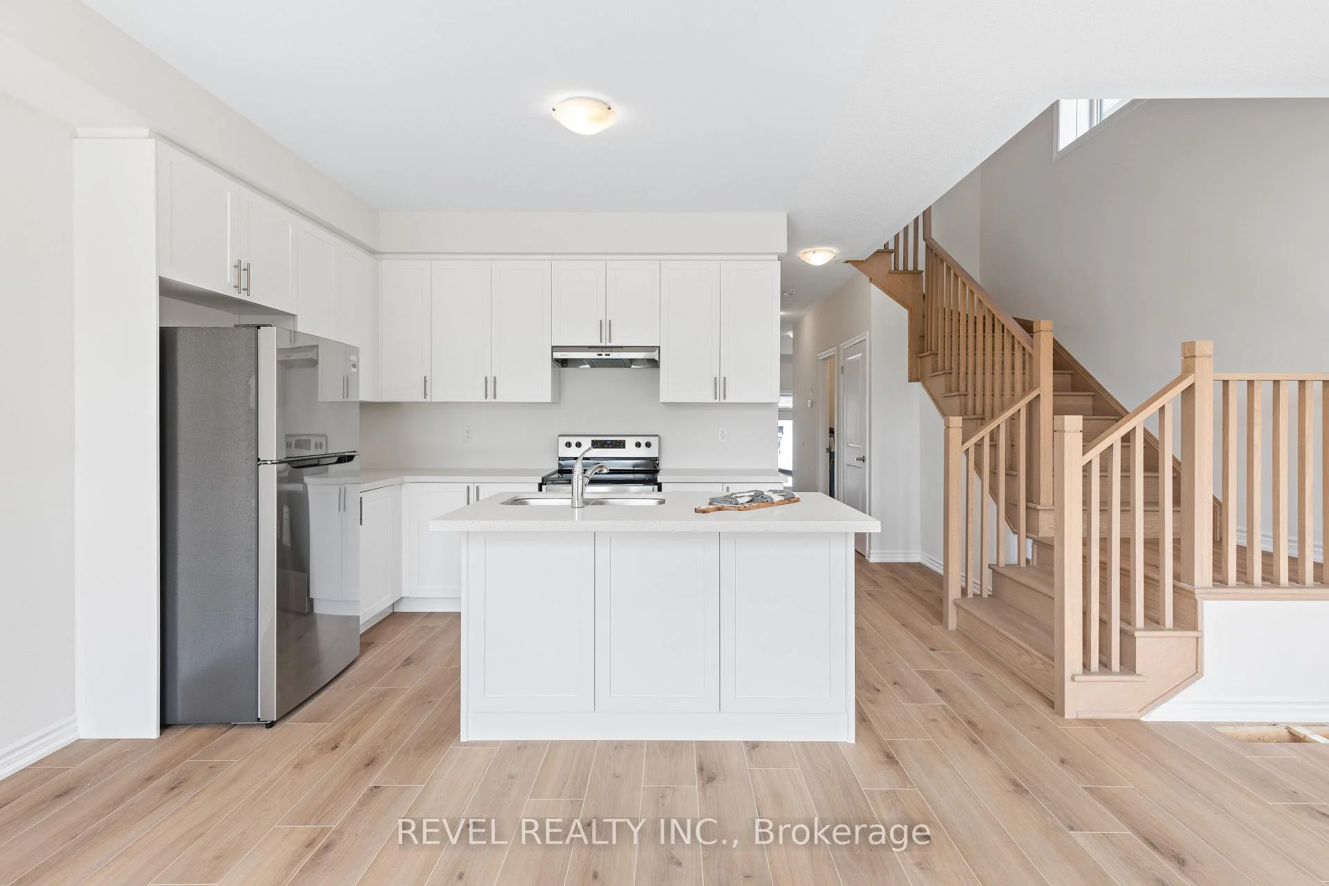 Photo 23 of 38 Hickey Lane, Kawartha Lakes, Lindsay — HOMEH