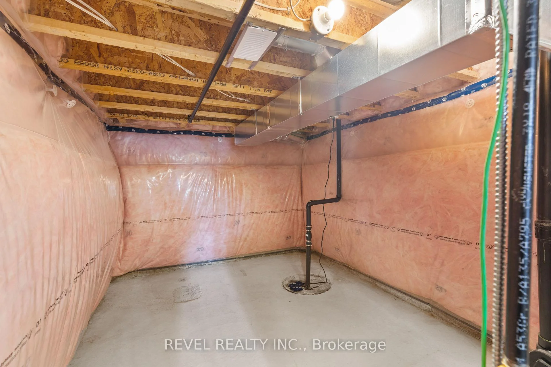 Photo 73 of 38 Hickey Lane, Kawartha Lakes, Lindsay — HOMEH