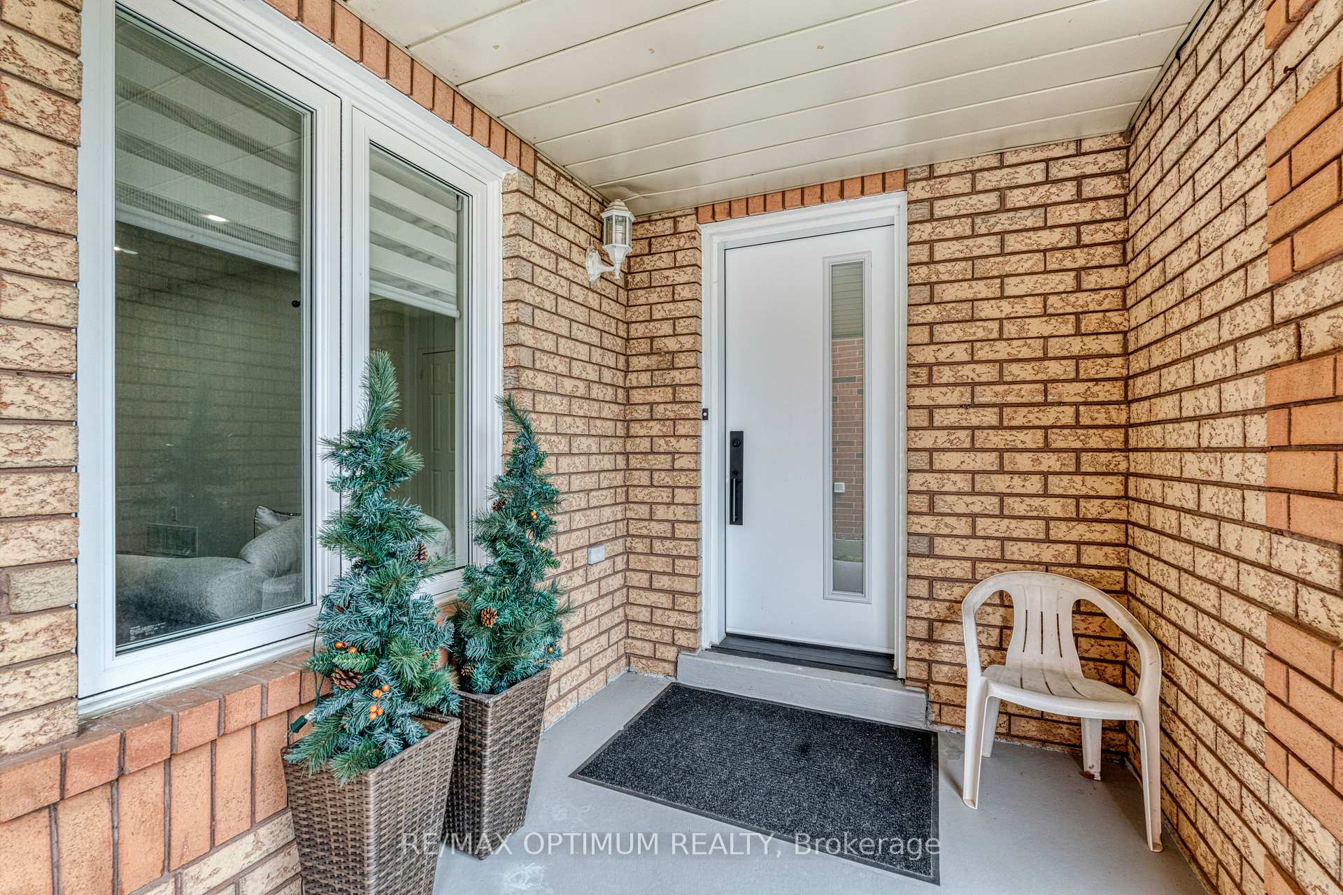 Photo 5 of 62 Meadowlark Drive, Brampton, Fletcher's Creek South — HOMEH