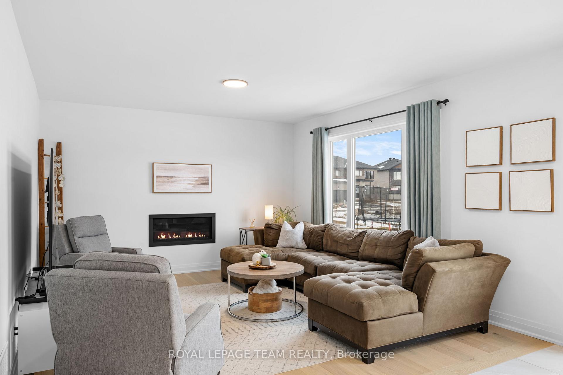 Photo 11 of 437 Fleet Canuck Private, Ottawa, Huntley Ward (South East) — HOMEH