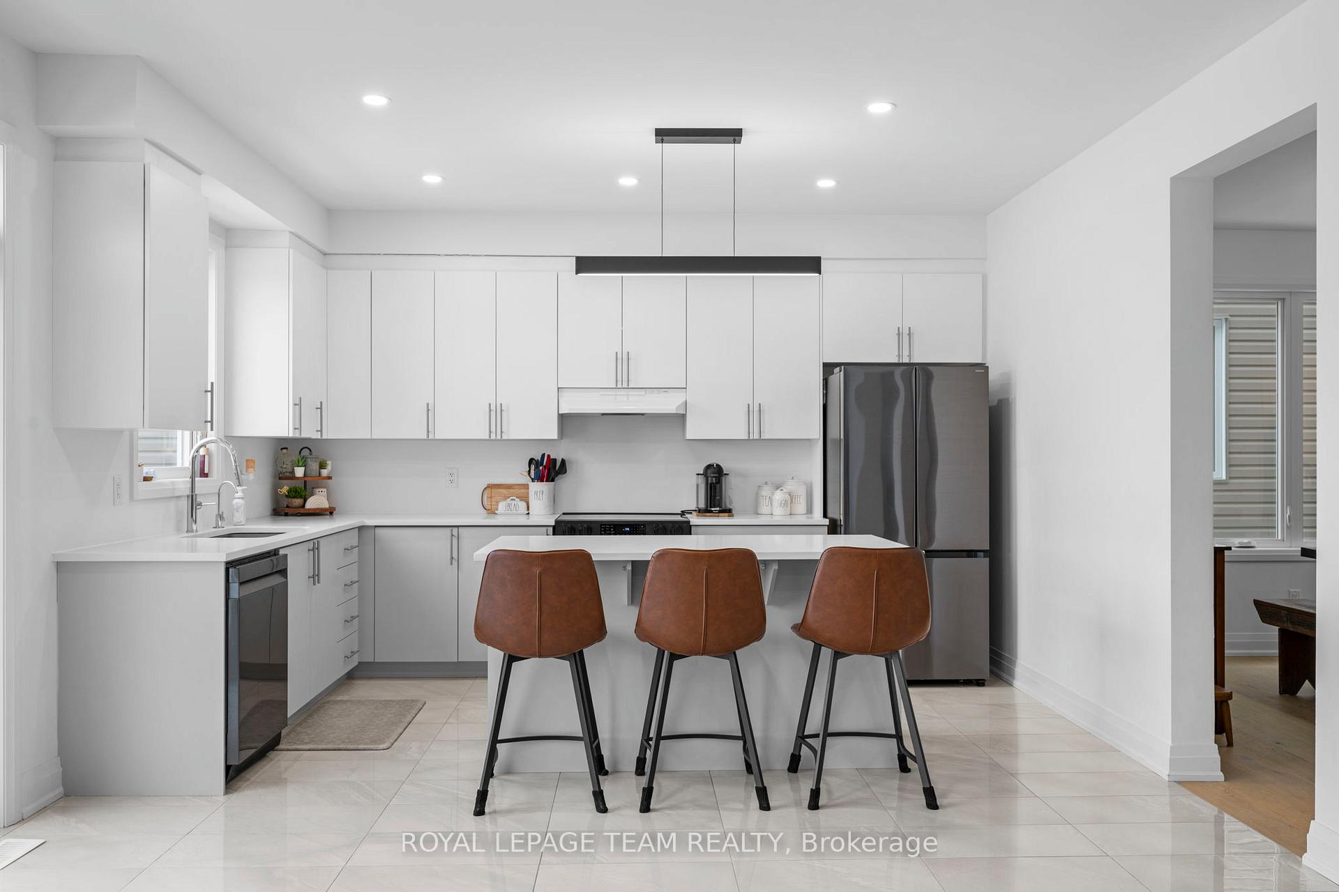 Photo 15 of 437 Fleet Canuck Private, Ottawa, Huntley Ward (South East) — HOMEH
