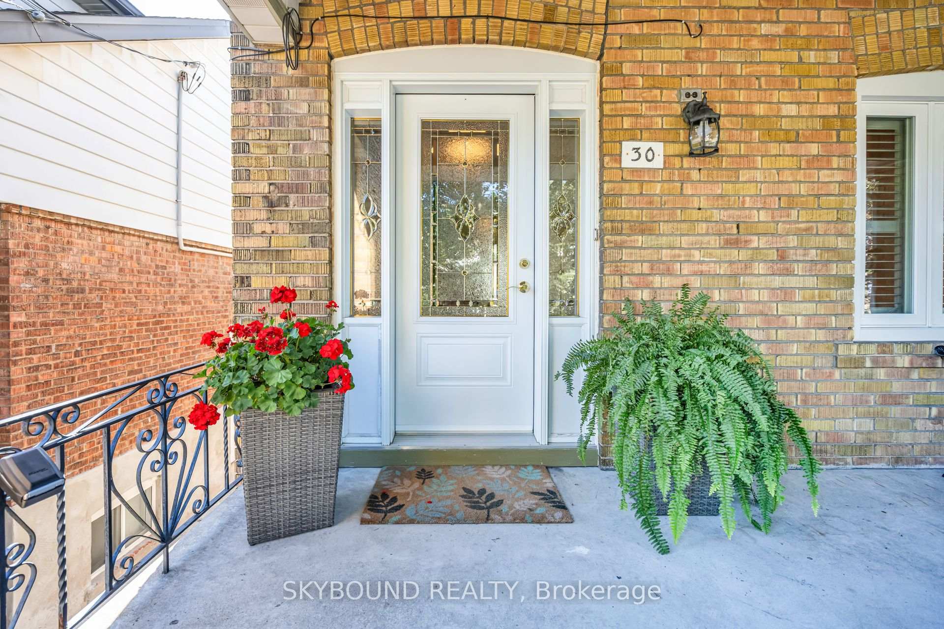Photo 3 of 30 Woodmount Avenue, Toronto, Danforth — HOMEH
