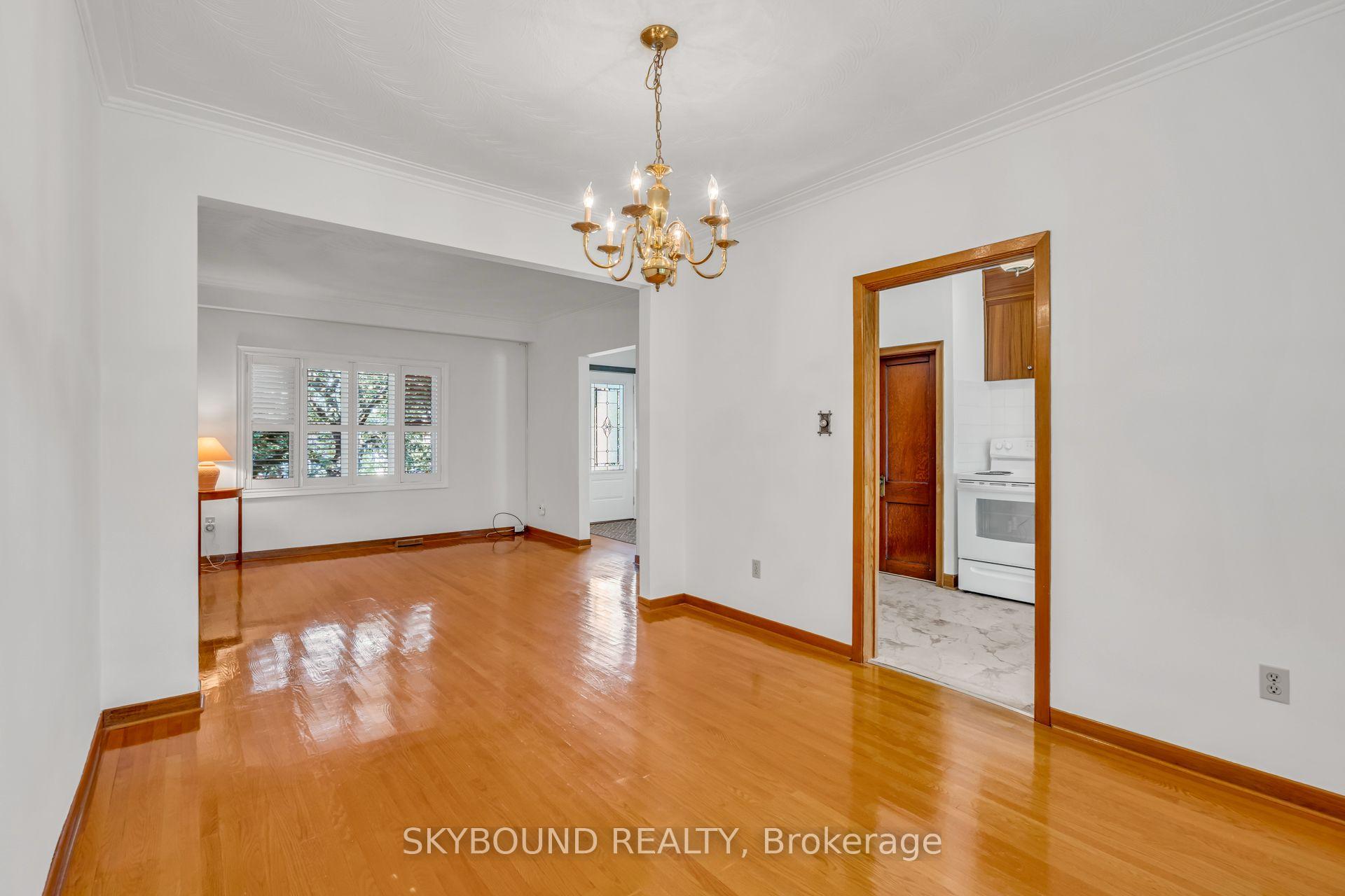 Photo 9 of 30 Woodmount Avenue, Toronto, Danforth — HOMEH