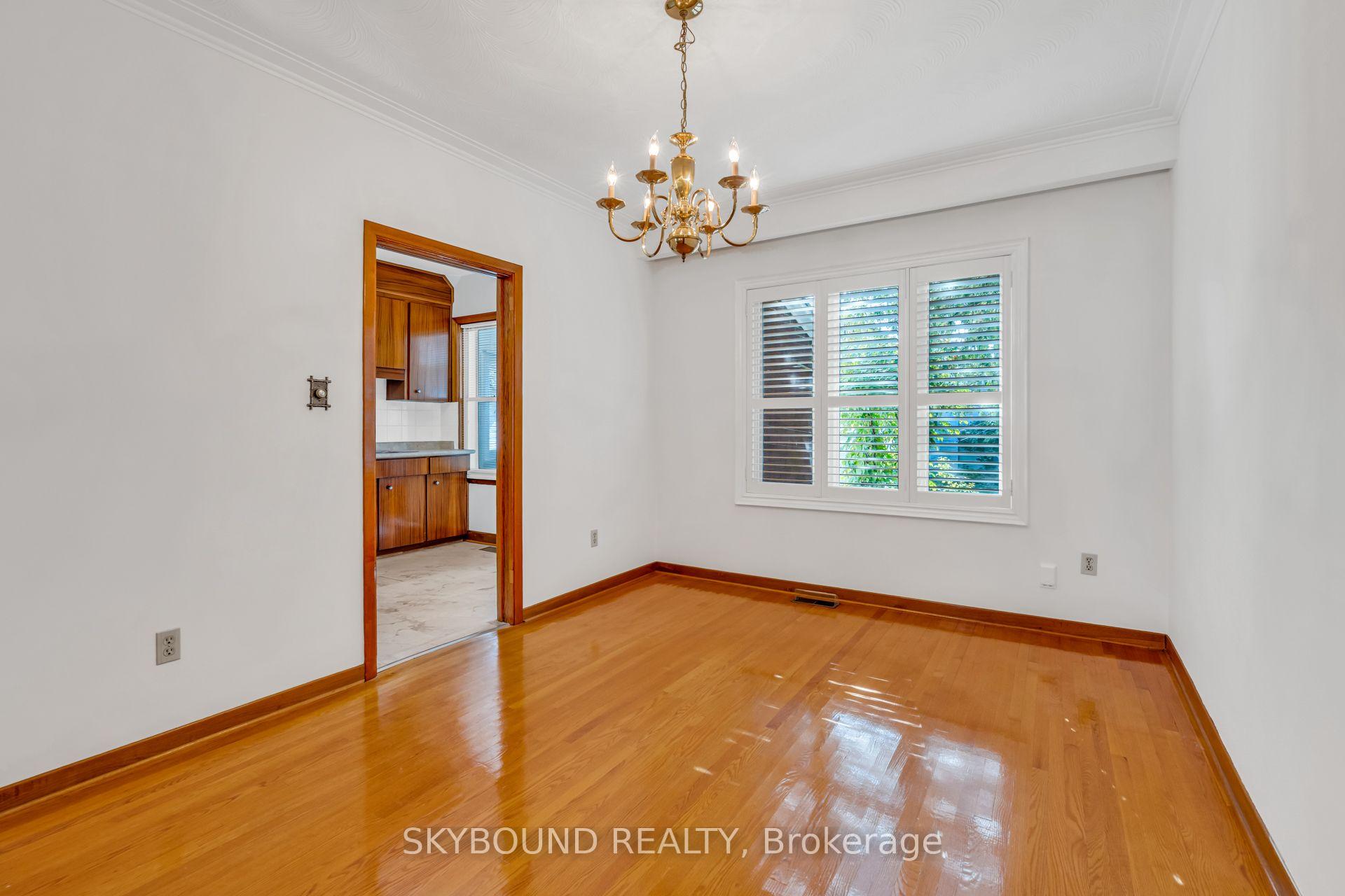 Photo 11 of 30 Woodmount Avenue, Toronto, Danforth — HOMEH