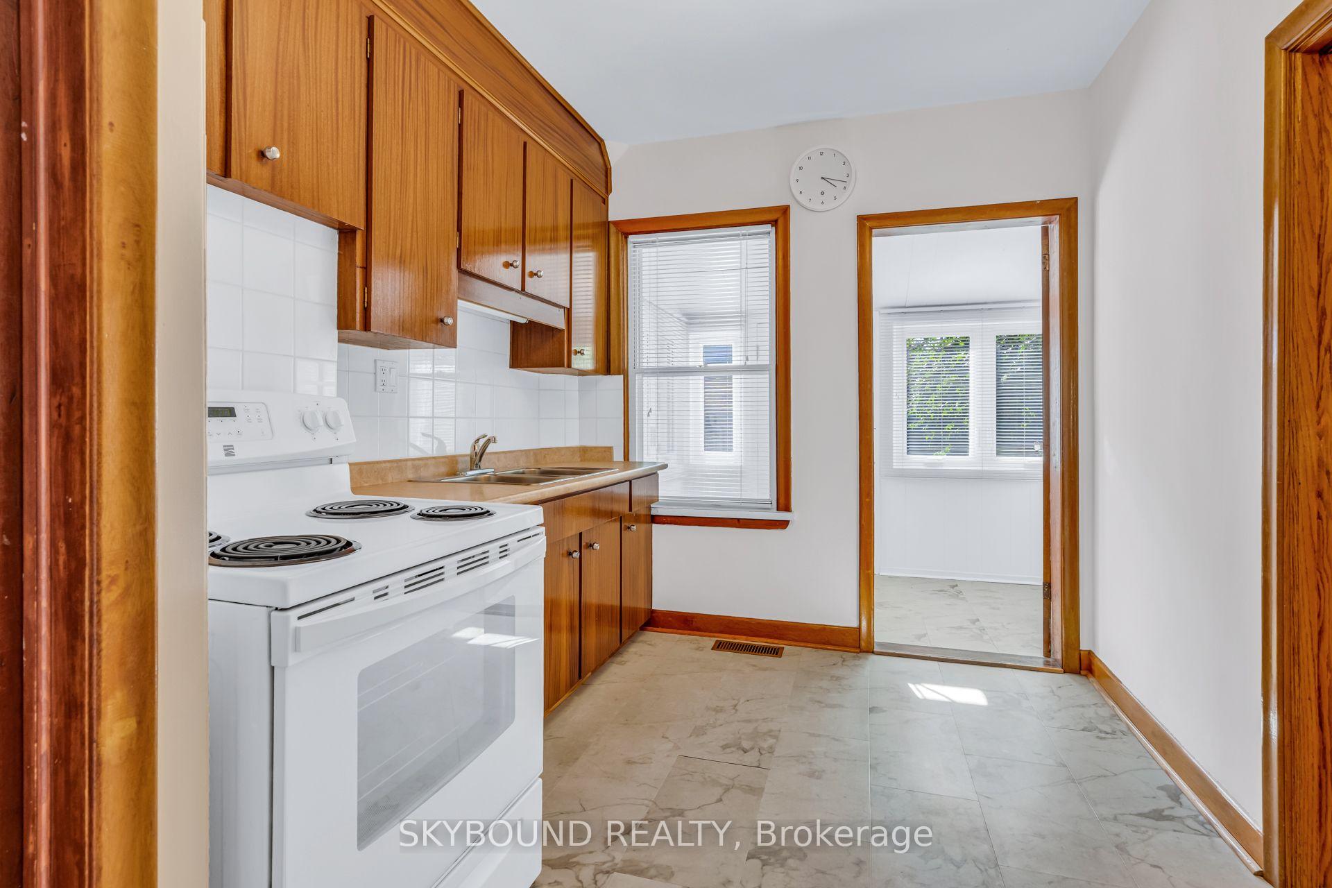 Photo 13 of 30 Woodmount Avenue, Toronto, Danforth — HOMEH