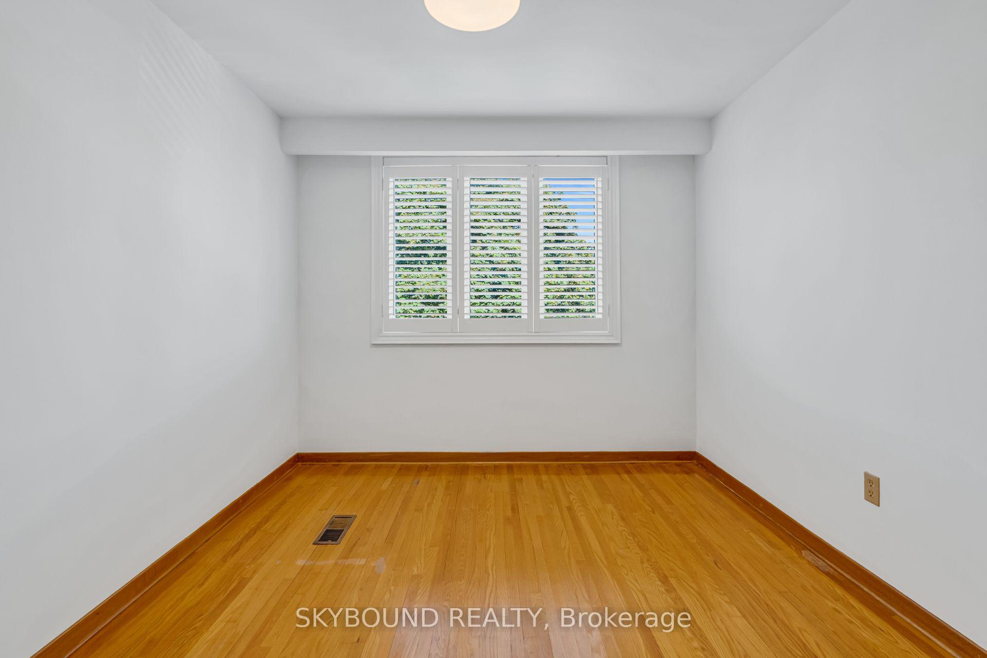 Photo 20 of 30 Woodmount Avenue, Toronto, Danforth — HOMEH