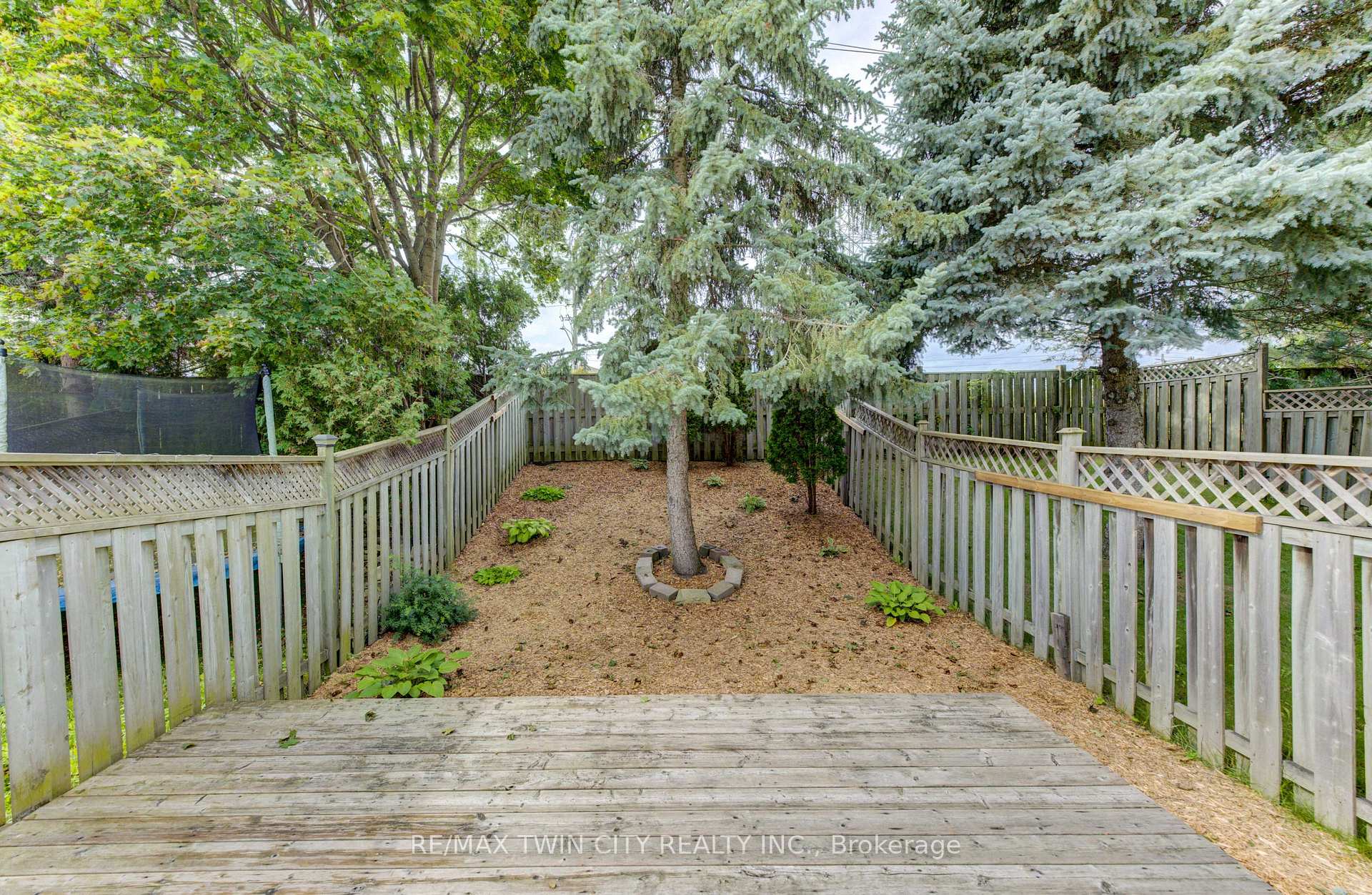Photo 38 of Unit 4, 360 Cornridge Place, Waterloo, Upper Beechwood — HOMEH