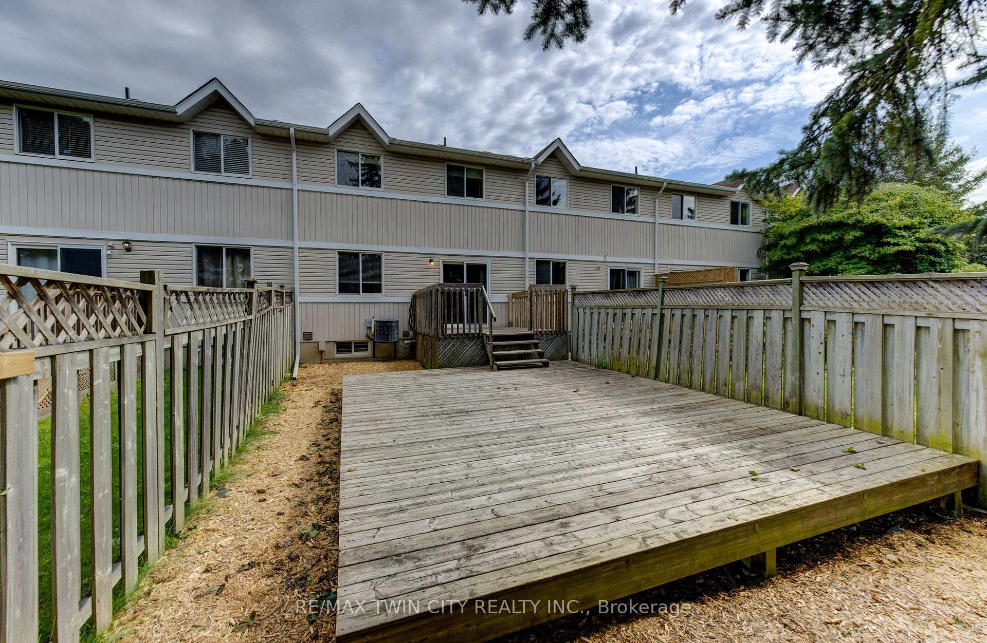 Photo 39 of Unit 4, 360 Cornridge Place, Waterloo, Upper Beechwood — HOMEH