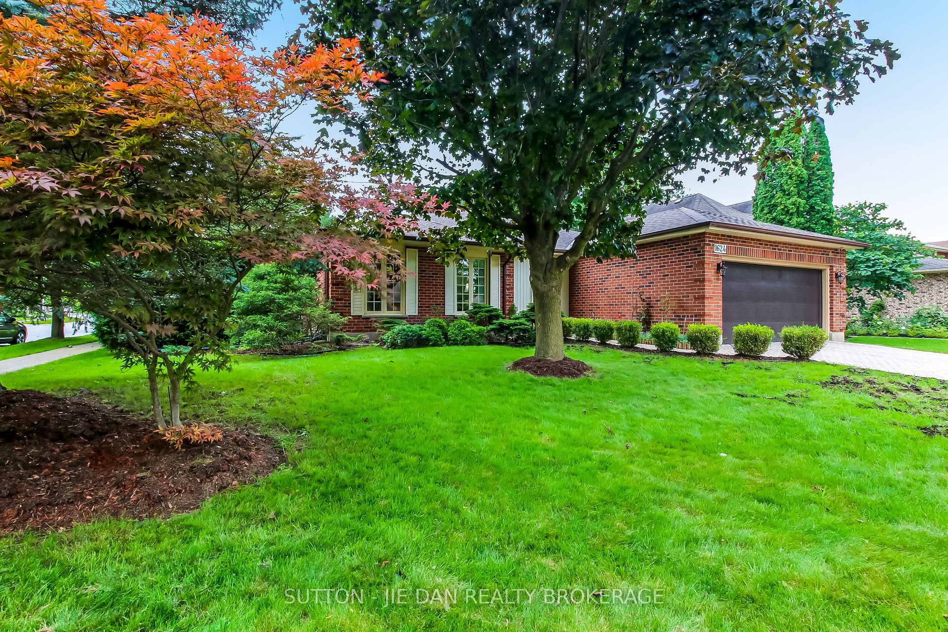 Front of 1624 Hastings Drive