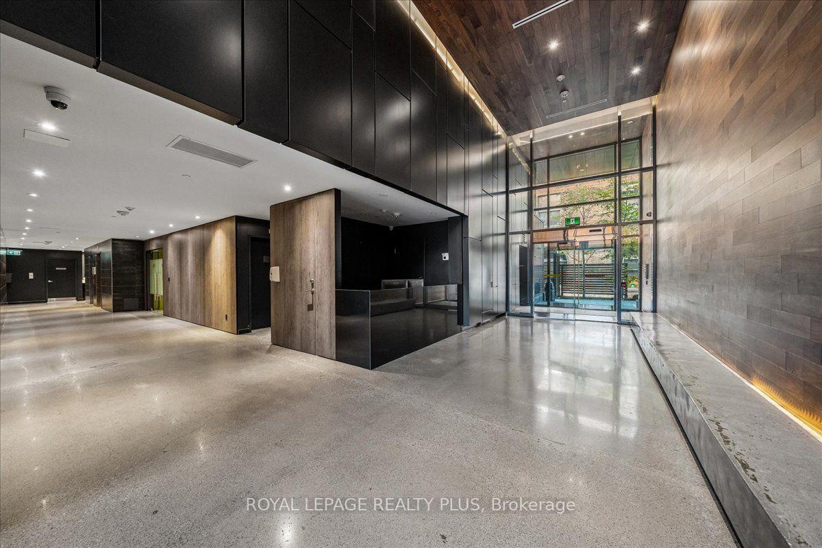 Photo 2 of Unit 207, 383 Sorauren Avenue, Toronto, Roncesvalles — HOMEH