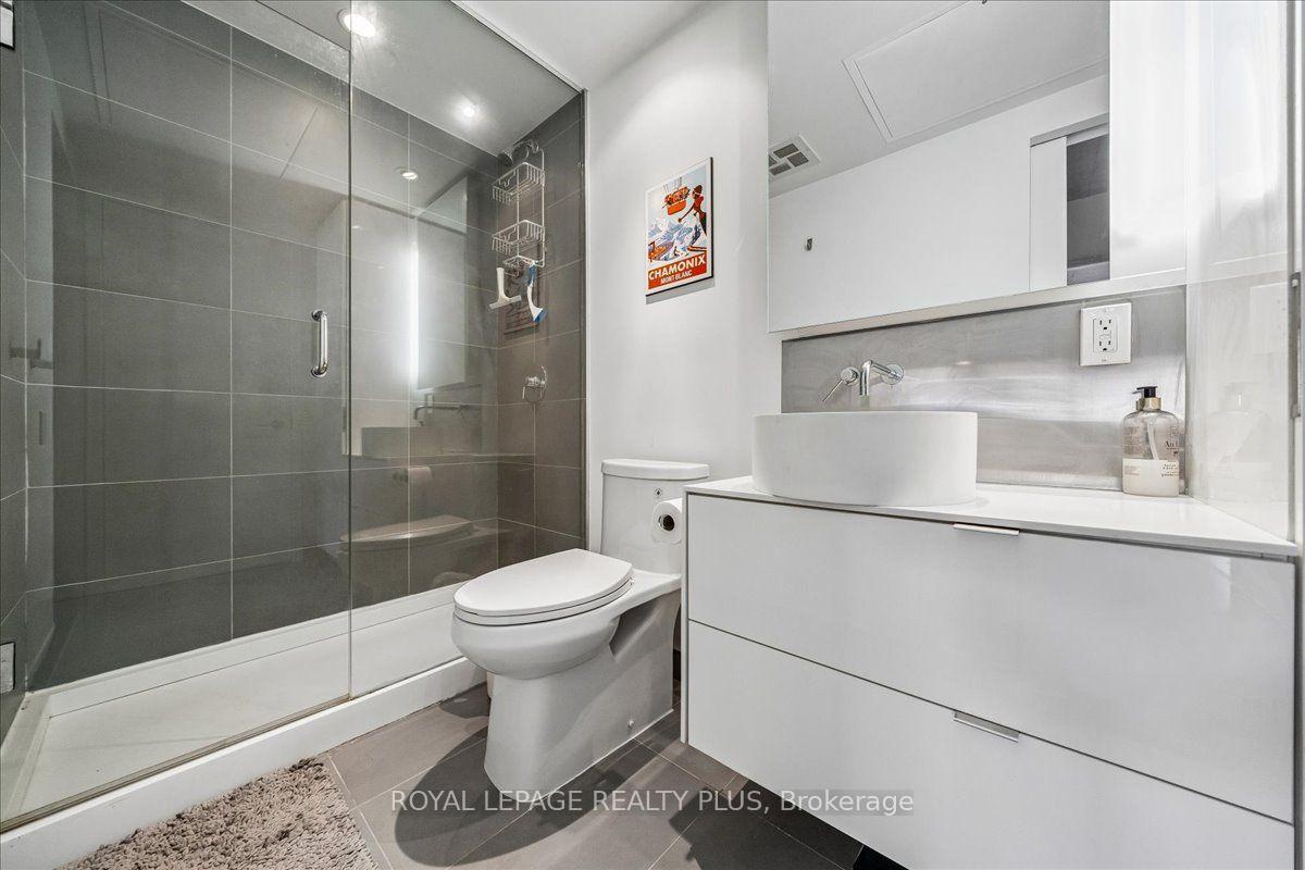 Photo 10 of Unit 207, 383 Sorauren Avenue, Toronto, Roncesvalles — HOMEH