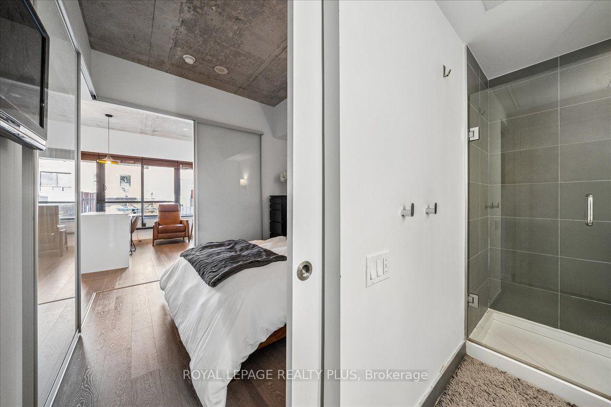 Photo 11 of Unit 207, 383 Sorauren Avenue, Toronto, Roncesvalles — HOMEH