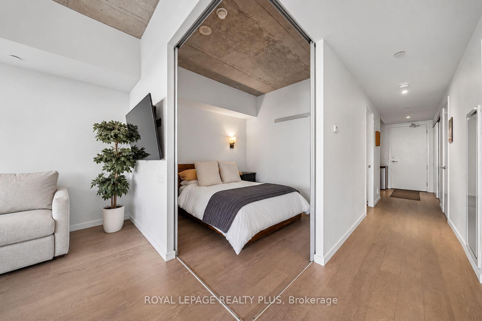 Photo 14 of Unit 207, 383 Sorauren Avenue, Toronto, Roncesvalles — HOMEH