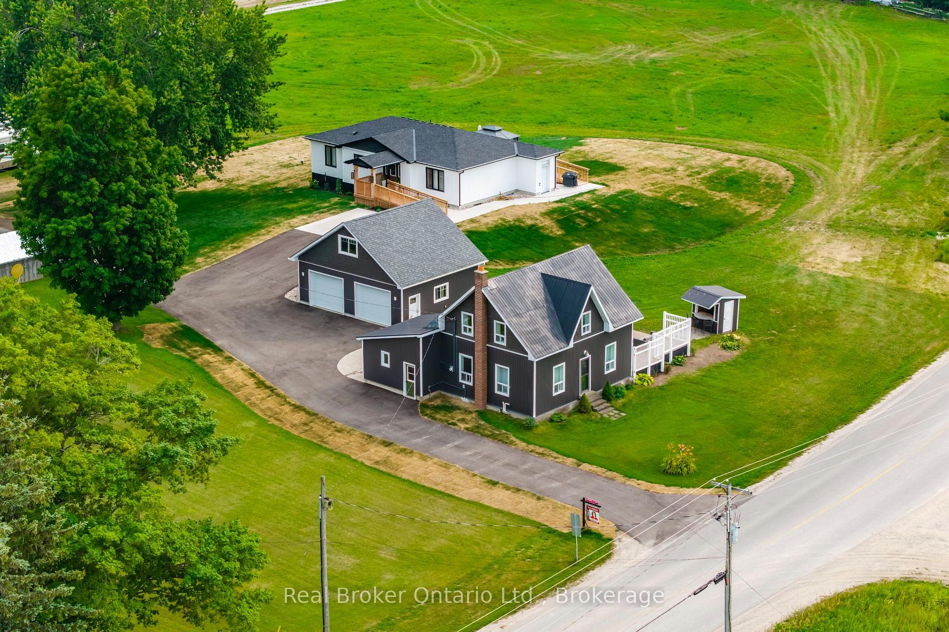 Photo of 597 Lafontaine Road W