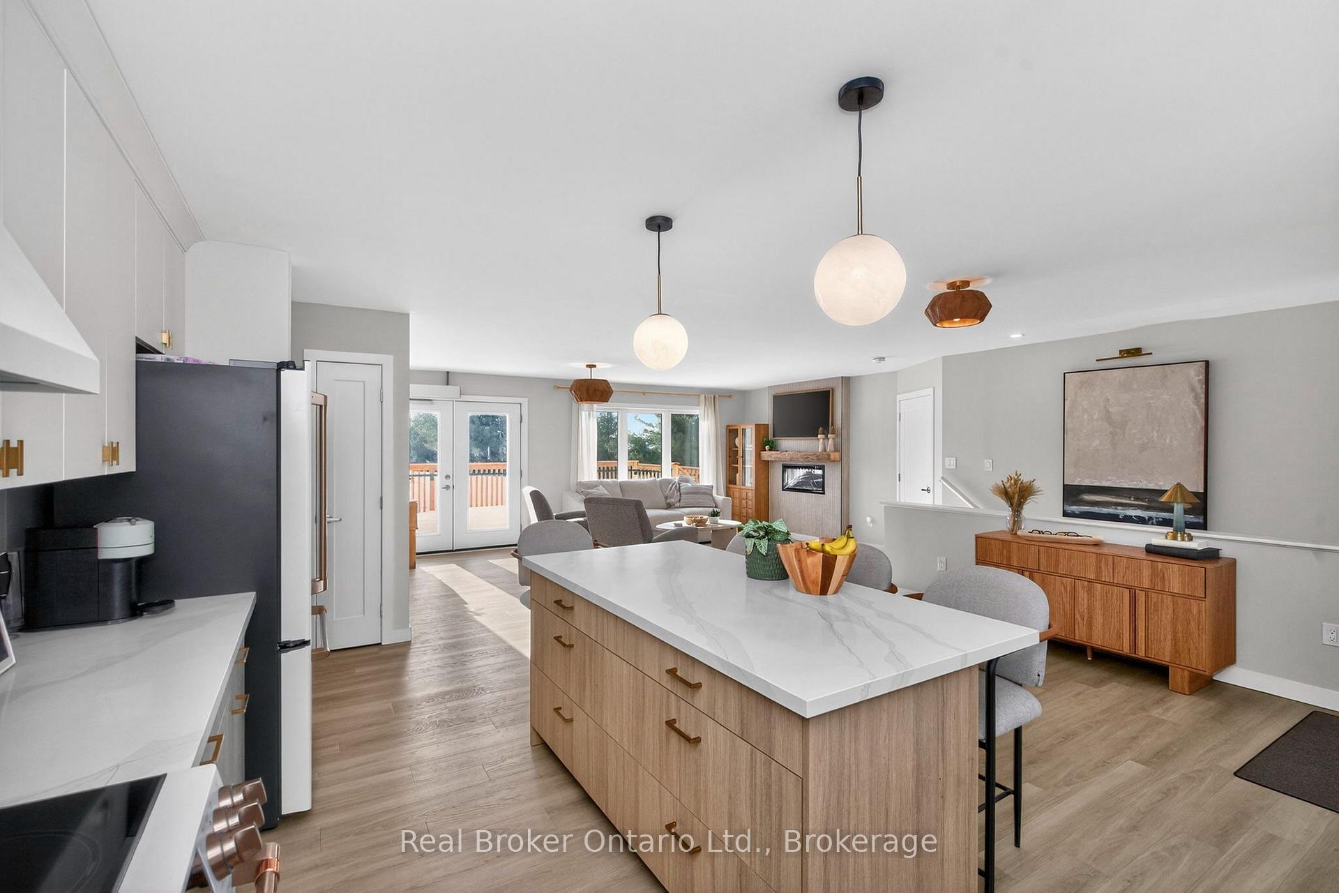 Photo 4 of 597 Lafontaine Road W, Tiny, Rural Tiny — HOMEH