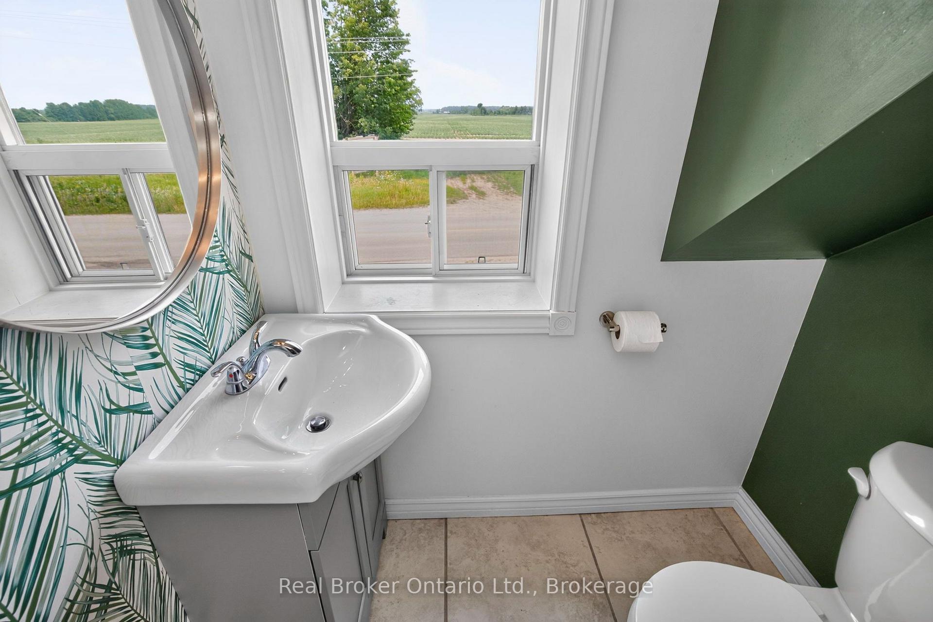 Photo 20 of 597 Lafontaine Road W, Tiny, Rural Tiny — HOMEH