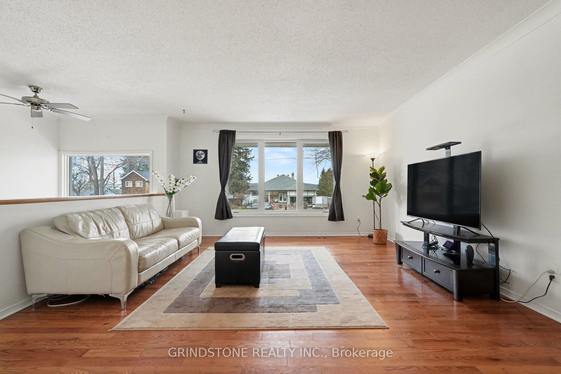 Photo 7 of 319 Riverwood Drive, Ottawa, Woodlawn/Maclarens Landing/Kilmaurs — HOMEH