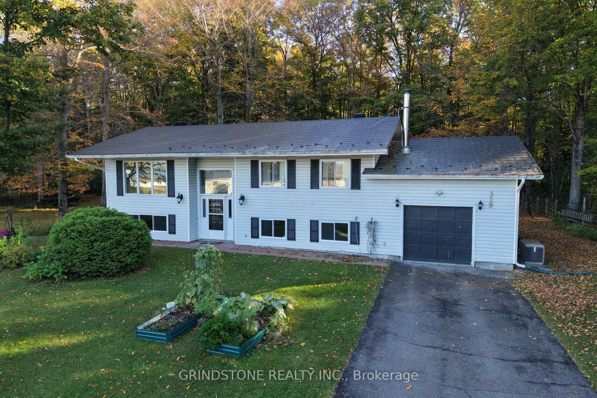 Photo of 319 Riverwood Drive