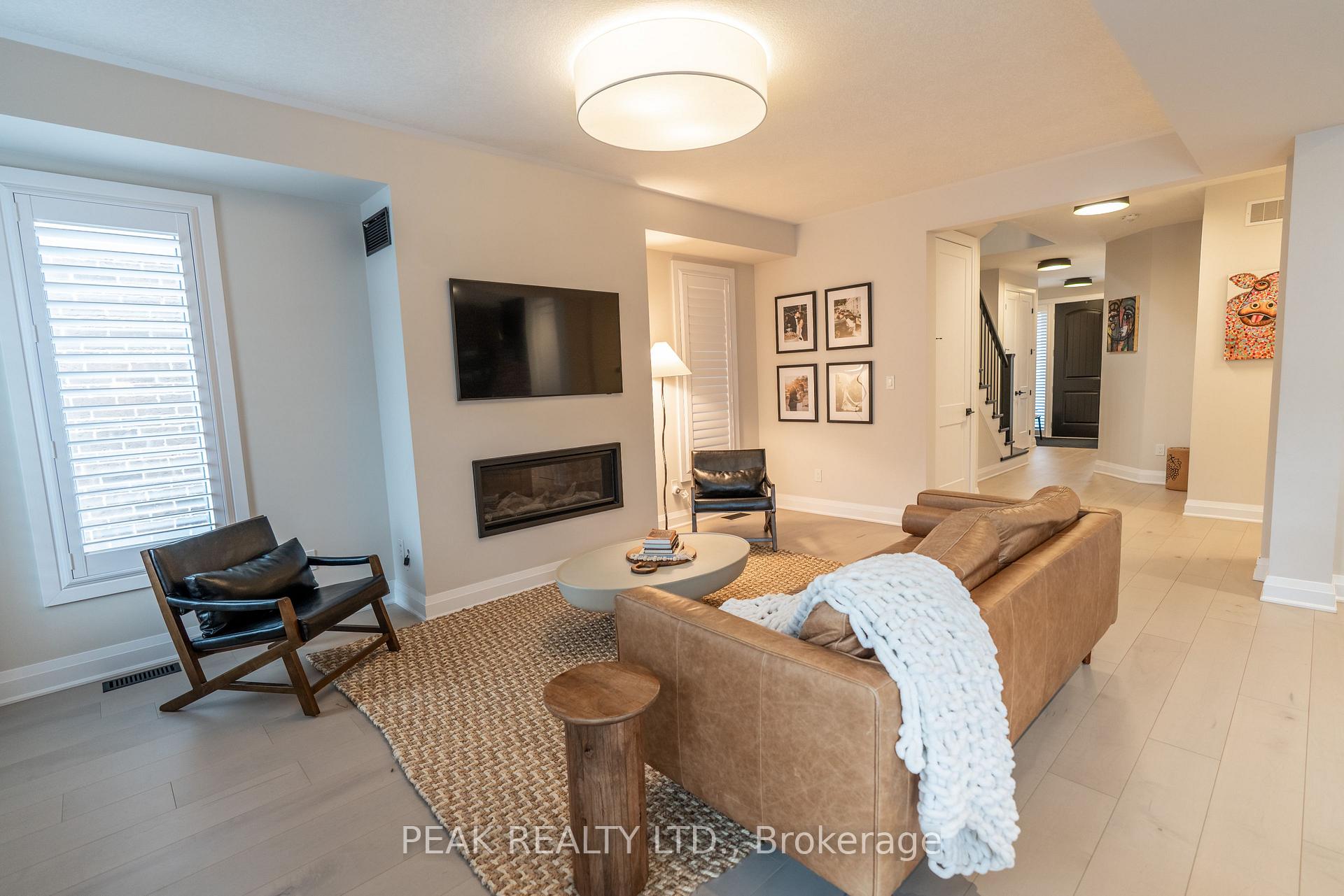 Photo 6 of 311 Chokecherry Crescent, Waterloo, Beechwood/University — HOMEH