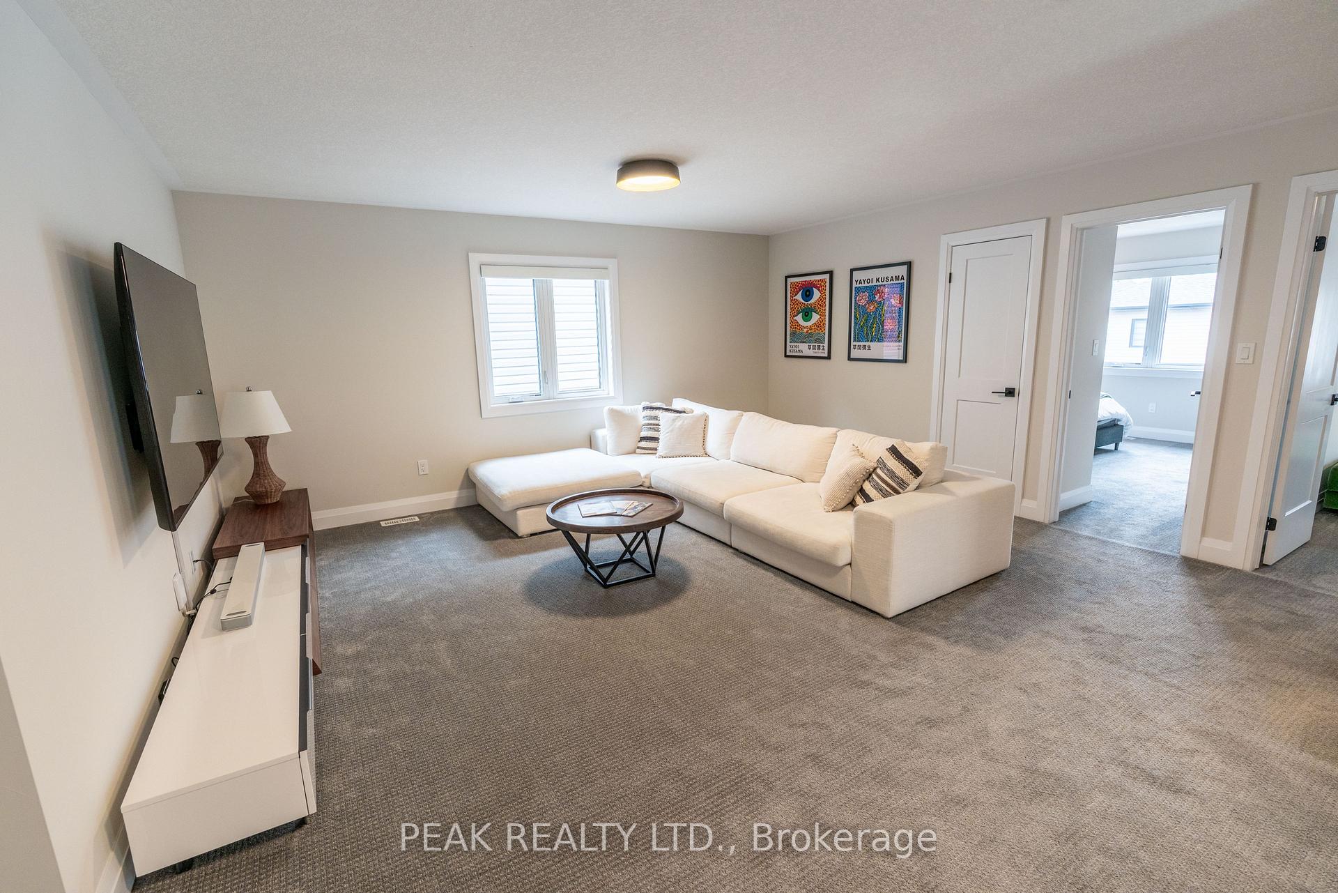 Photo 15 of 311 Chokecherry Crescent, Waterloo, Beechwood/University — HOMEH