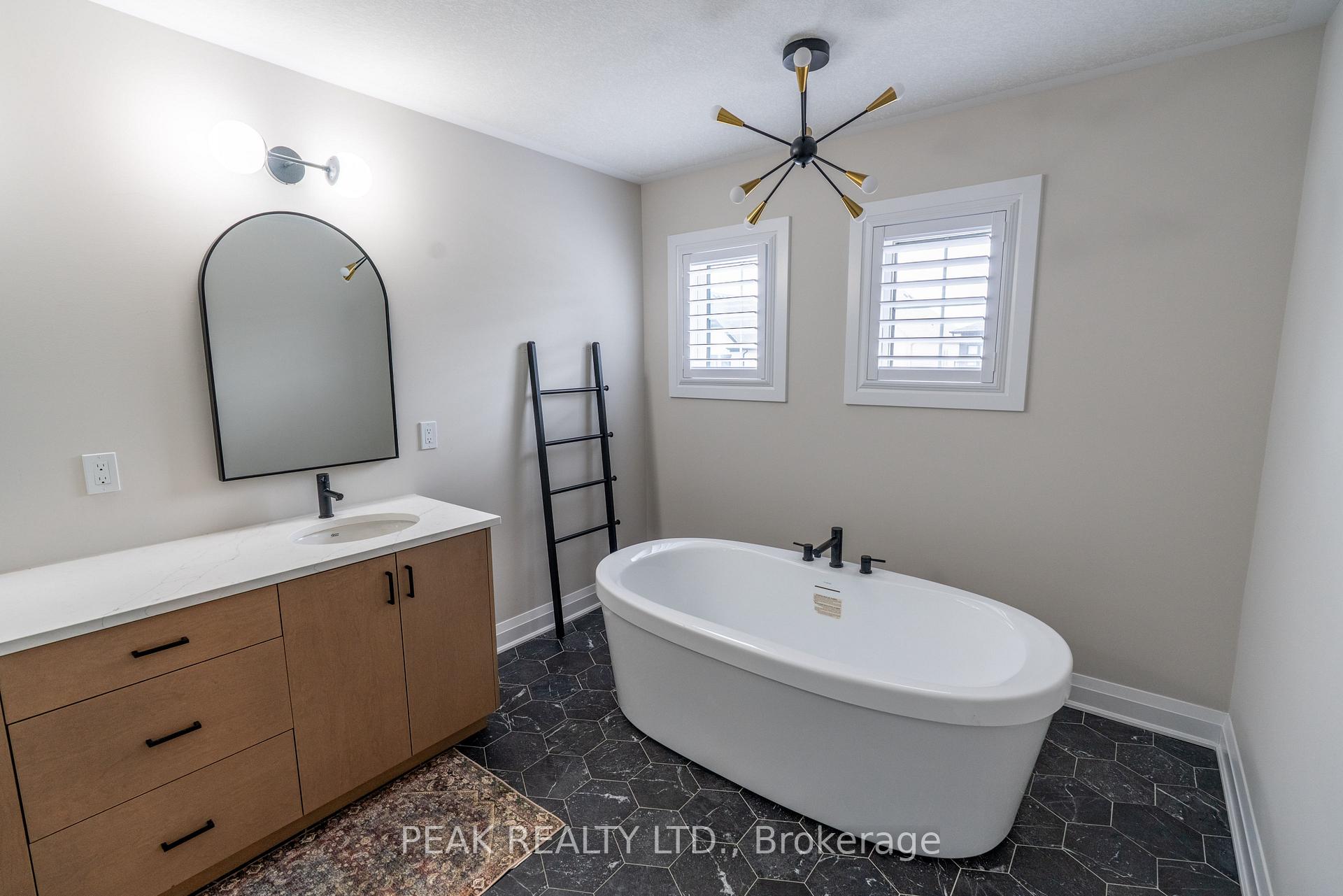 Photo 22 of 311 Chokecherry Crescent, Waterloo, Beechwood/University — HOMEH