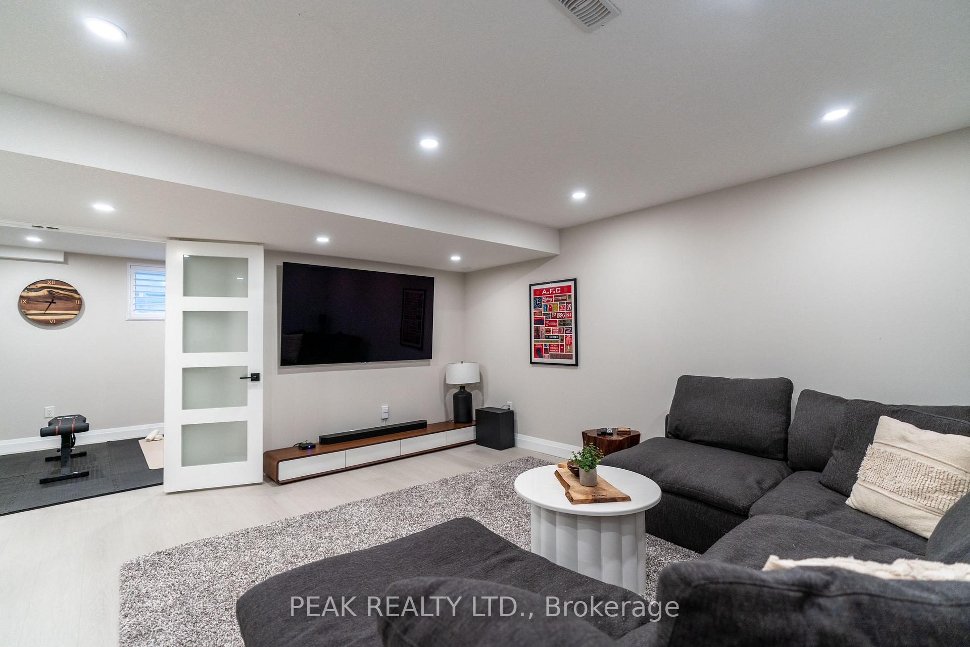 Photo 25 of 311 Chokecherry Crescent, Waterloo, Beechwood/University — HOMEH