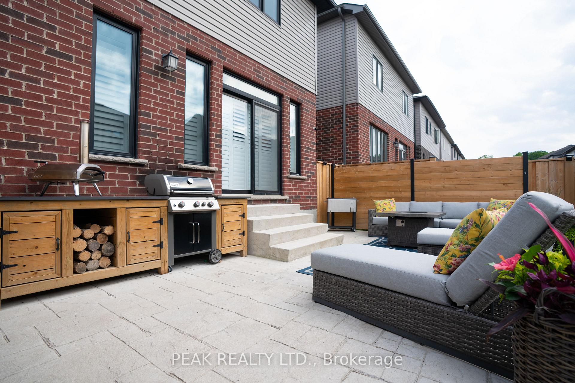 Photo 33 of 311 Chokecherry Crescent, Waterloo, Beechwood/University — HOMEH