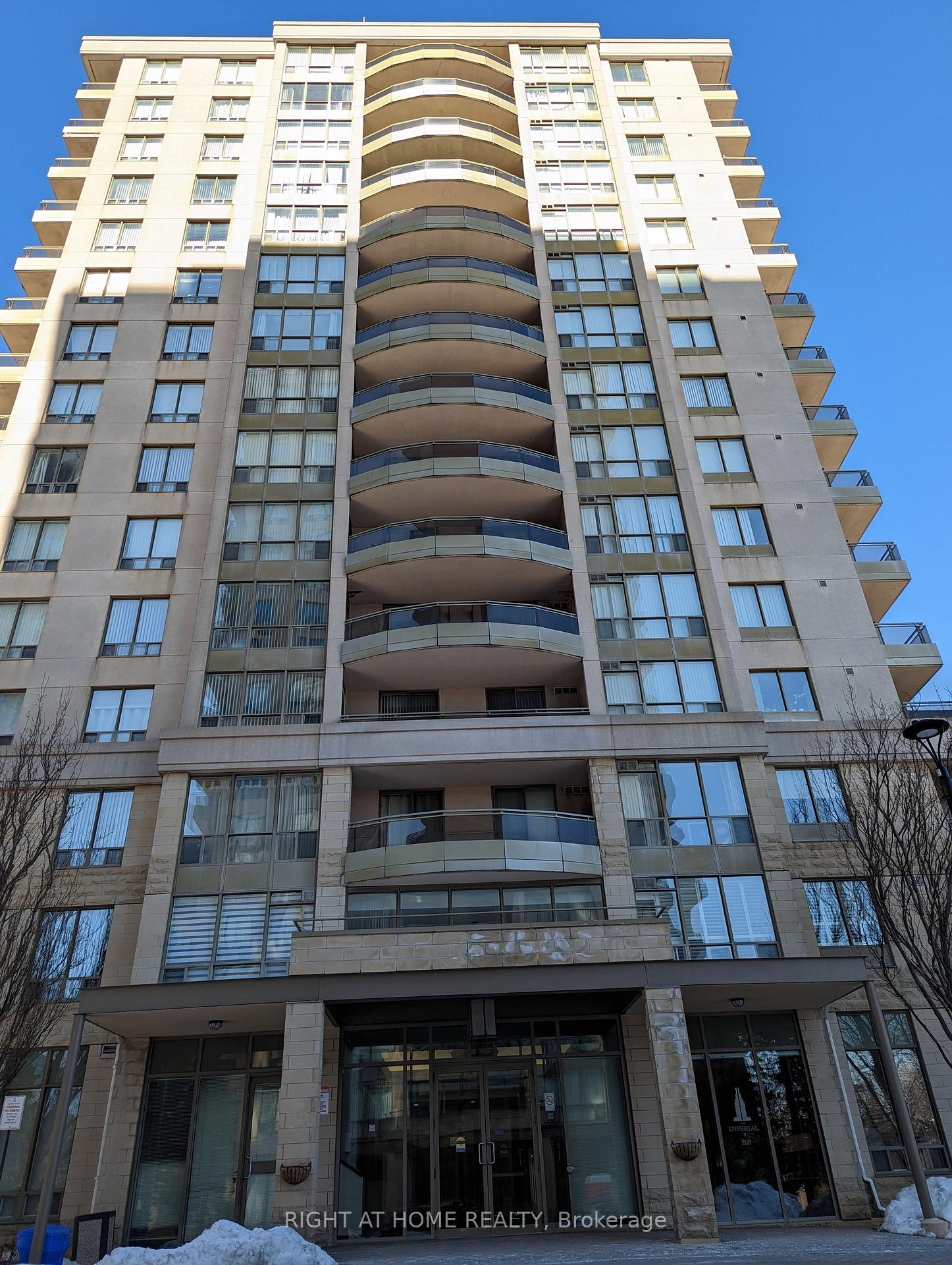 Photo of Unit 305, 260 Doris Avenue