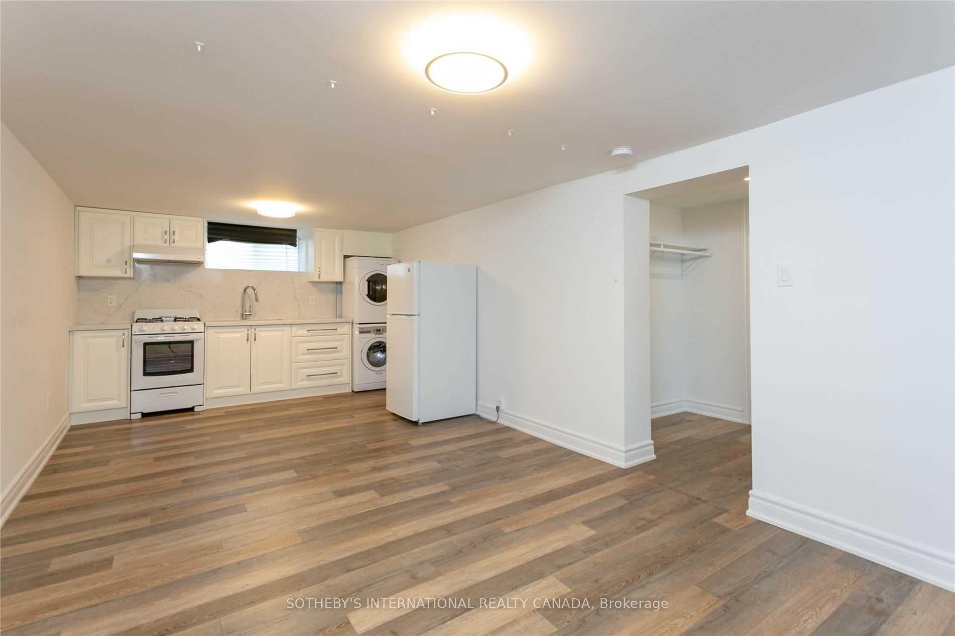 Photo 3 of 56 Courton Drive, Scarborough, Wexford-Maryvale — HOMEH