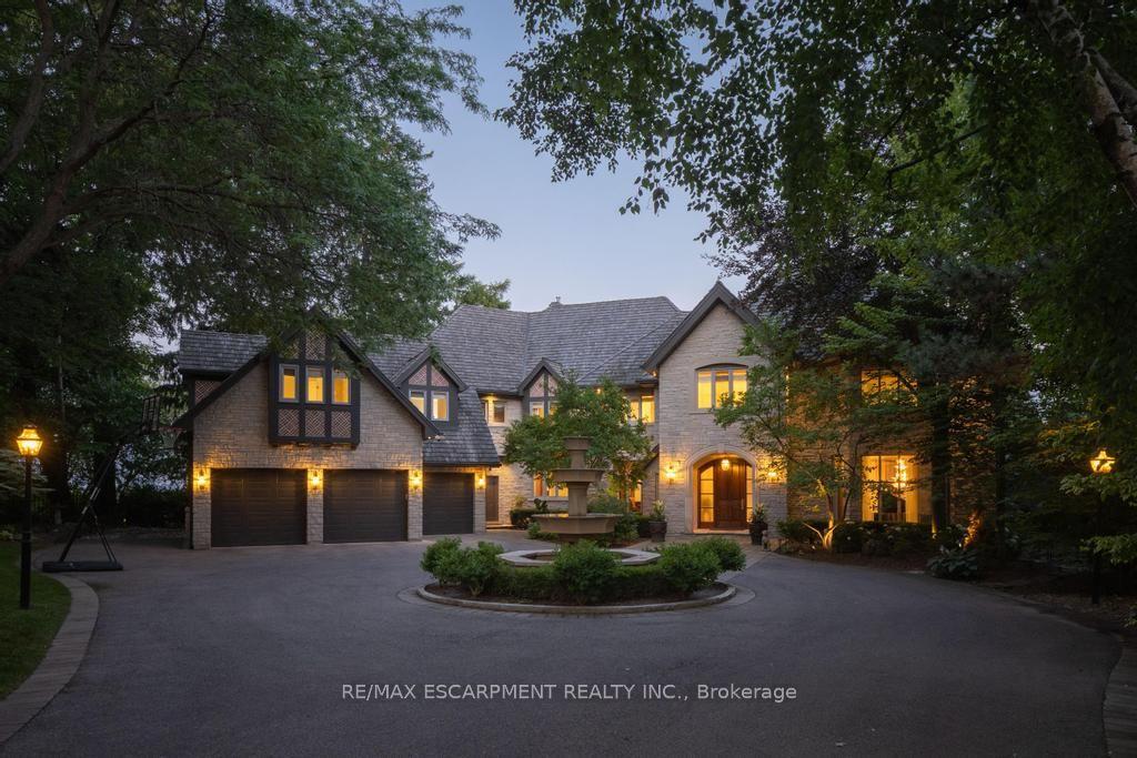 Photo 2 of 4038 Lakeshore Road, Burlington, Shoreacres — HOMEH