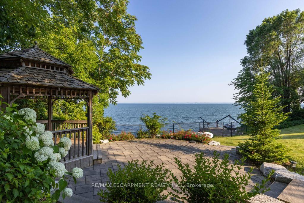 Photo 6 of 4038 Lakeshore Road, Burlington, Shoreacres — HOMEH