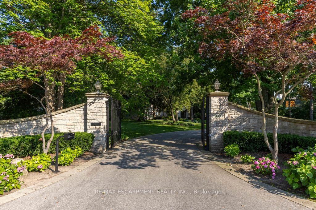 Photo 11 of 4038 Lakeshore Road, Burlington, Shoreacres — HOMEH