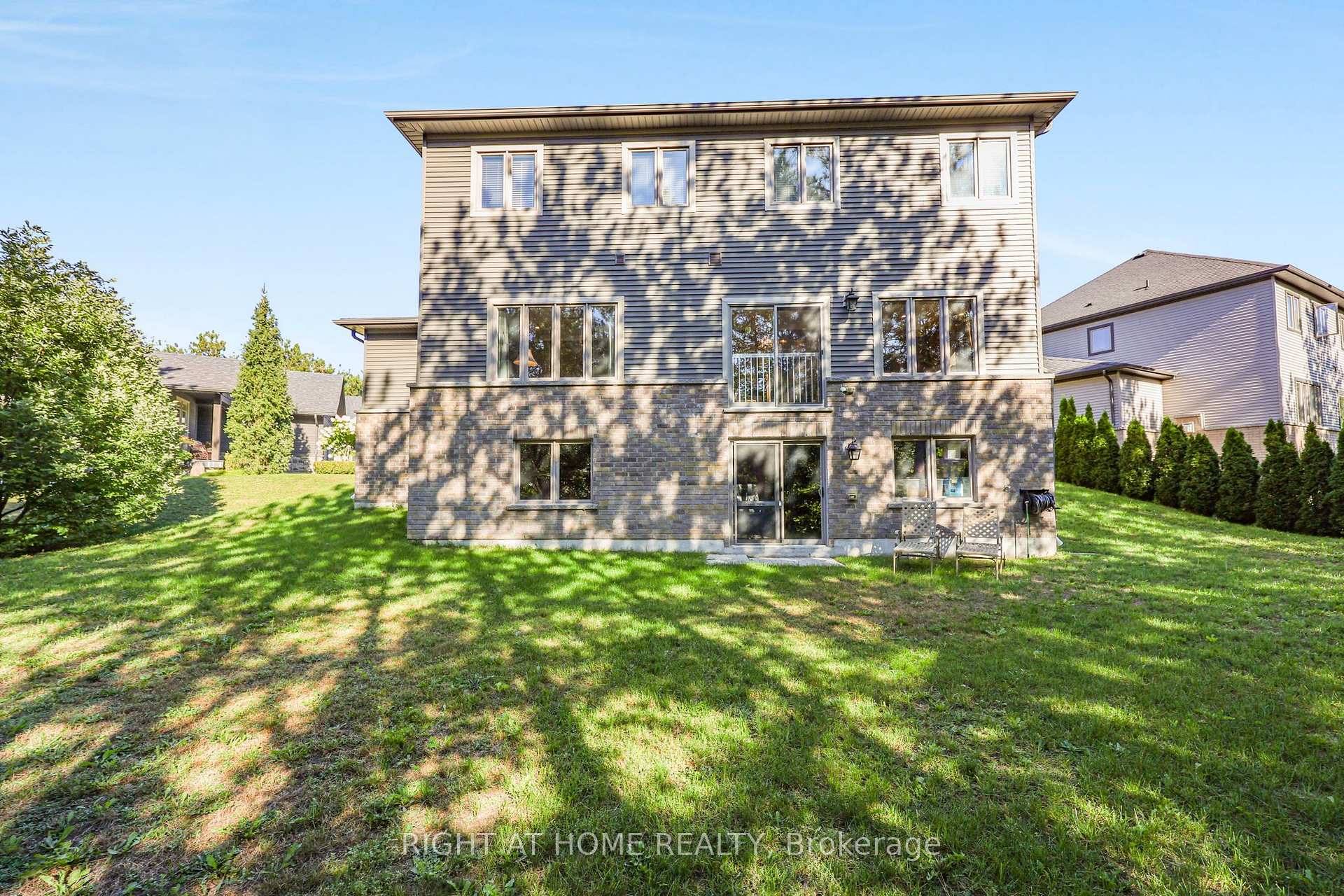 Photo 30 of 6 Boville Court, Oro-Medonte, Horseshoe Valley — HOMEH