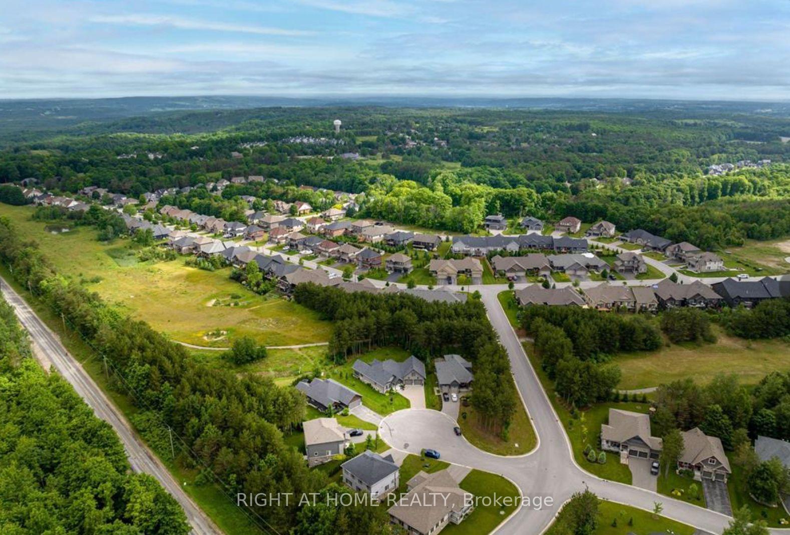 Photo 33 of 6 Boville Court, Oro-Medonte, Horseshoe Valley — HOMEH