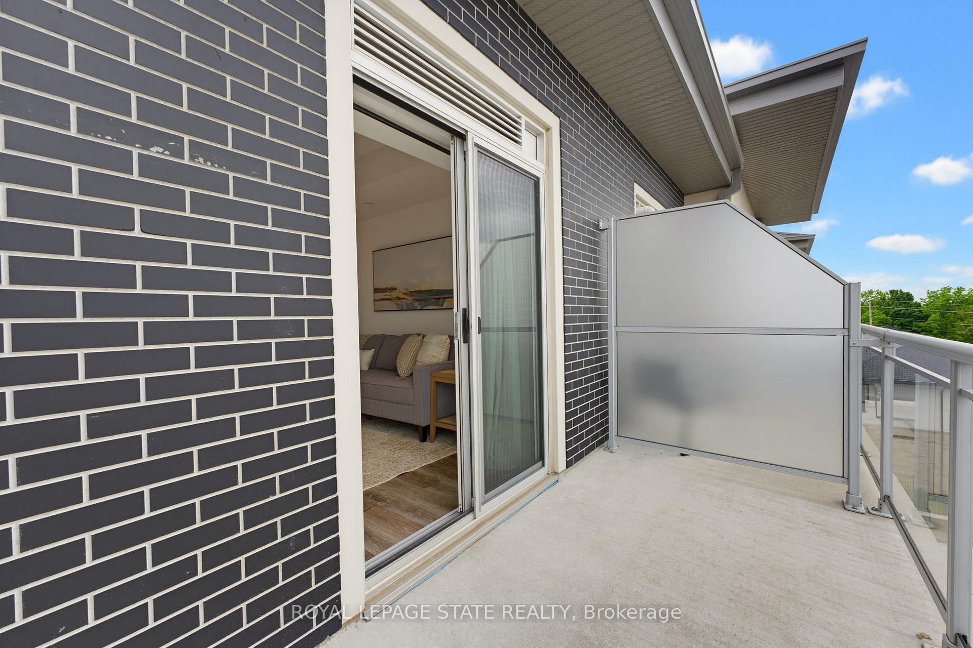 Photo 9 of Unit 513, 16 Markle Crescent, Hamilton, Ancaster — HOMEH