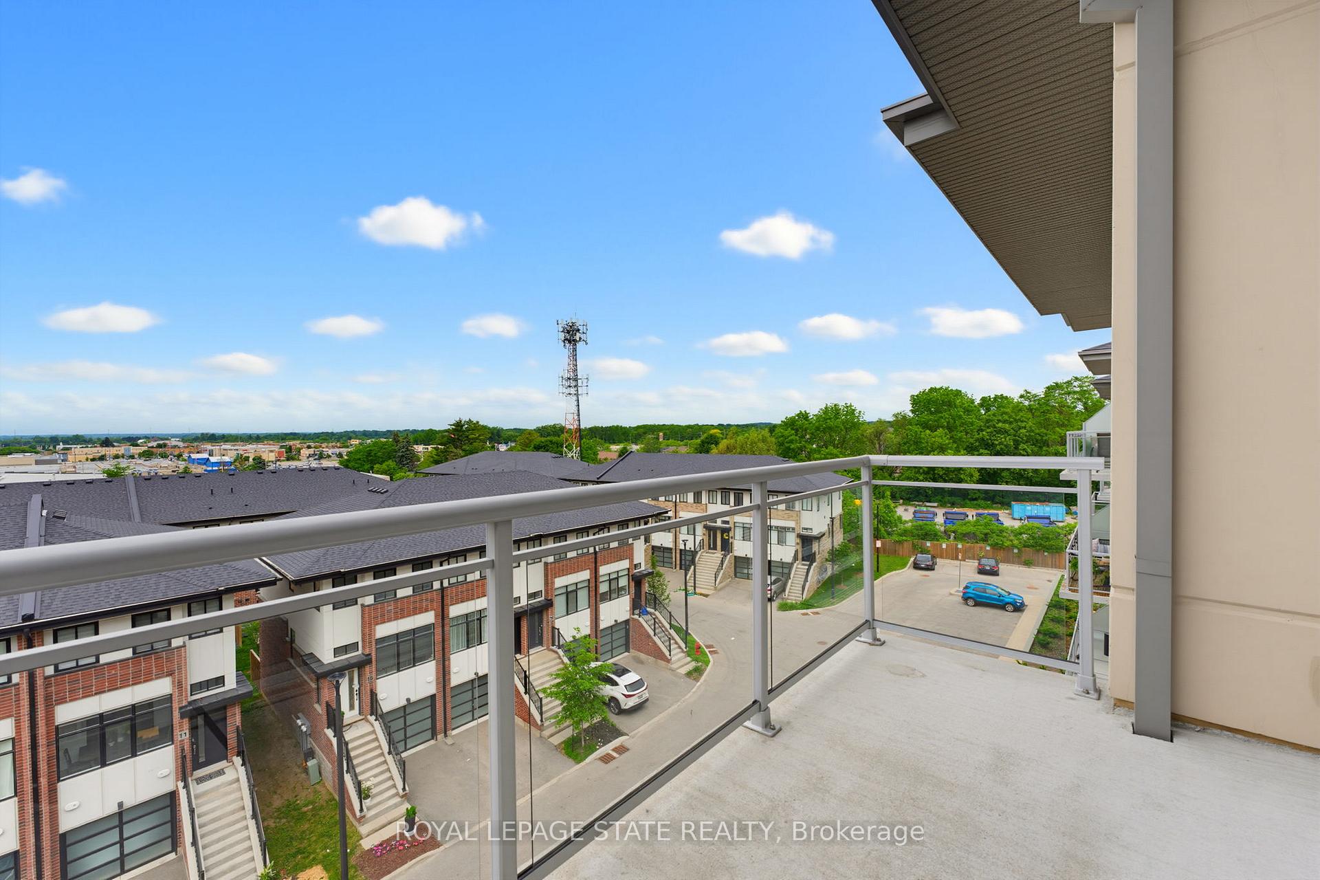 Photo 10 of Unit 513, 16 Markle Crescent, Hamilton, Ancaster — HOMEH
