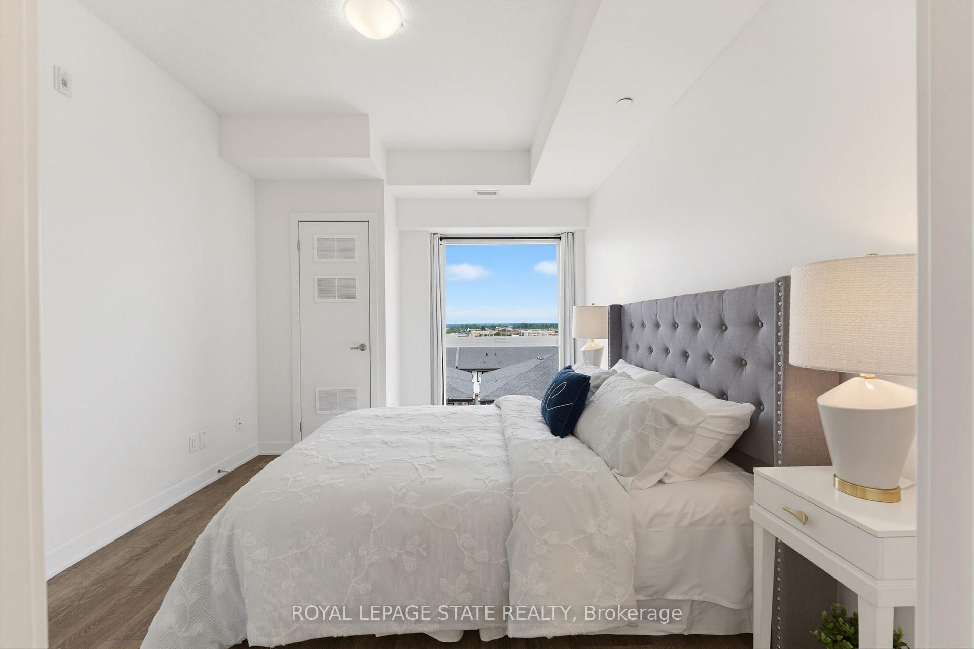 Photo 12 of Unit 513, 16 Markle Crescent, Hamilton, Ancaster — HOMEH