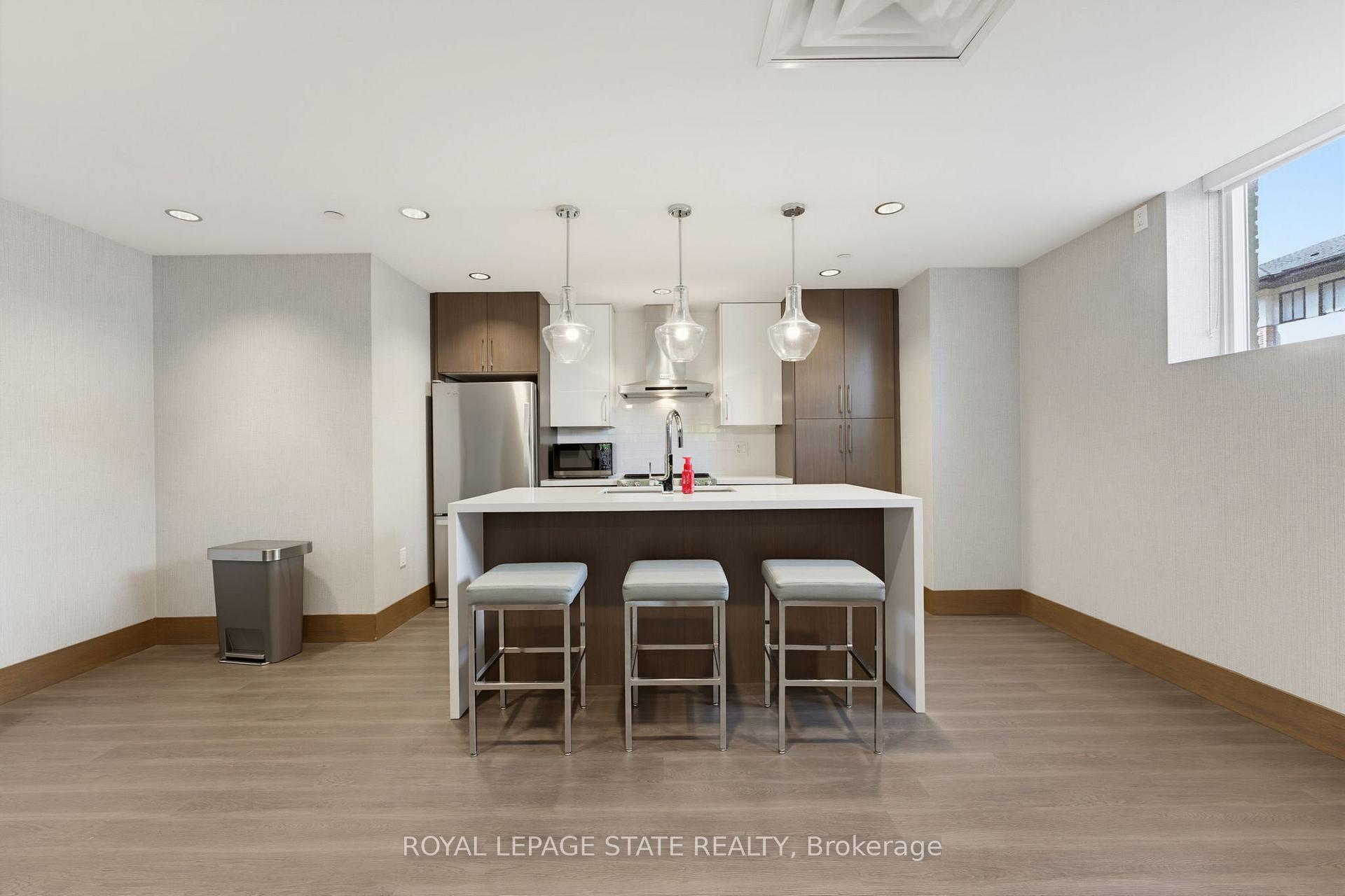 Photo 19 of Unit 513, 16 Markle Crescent, Hamilton, Ancaster — HOMEH