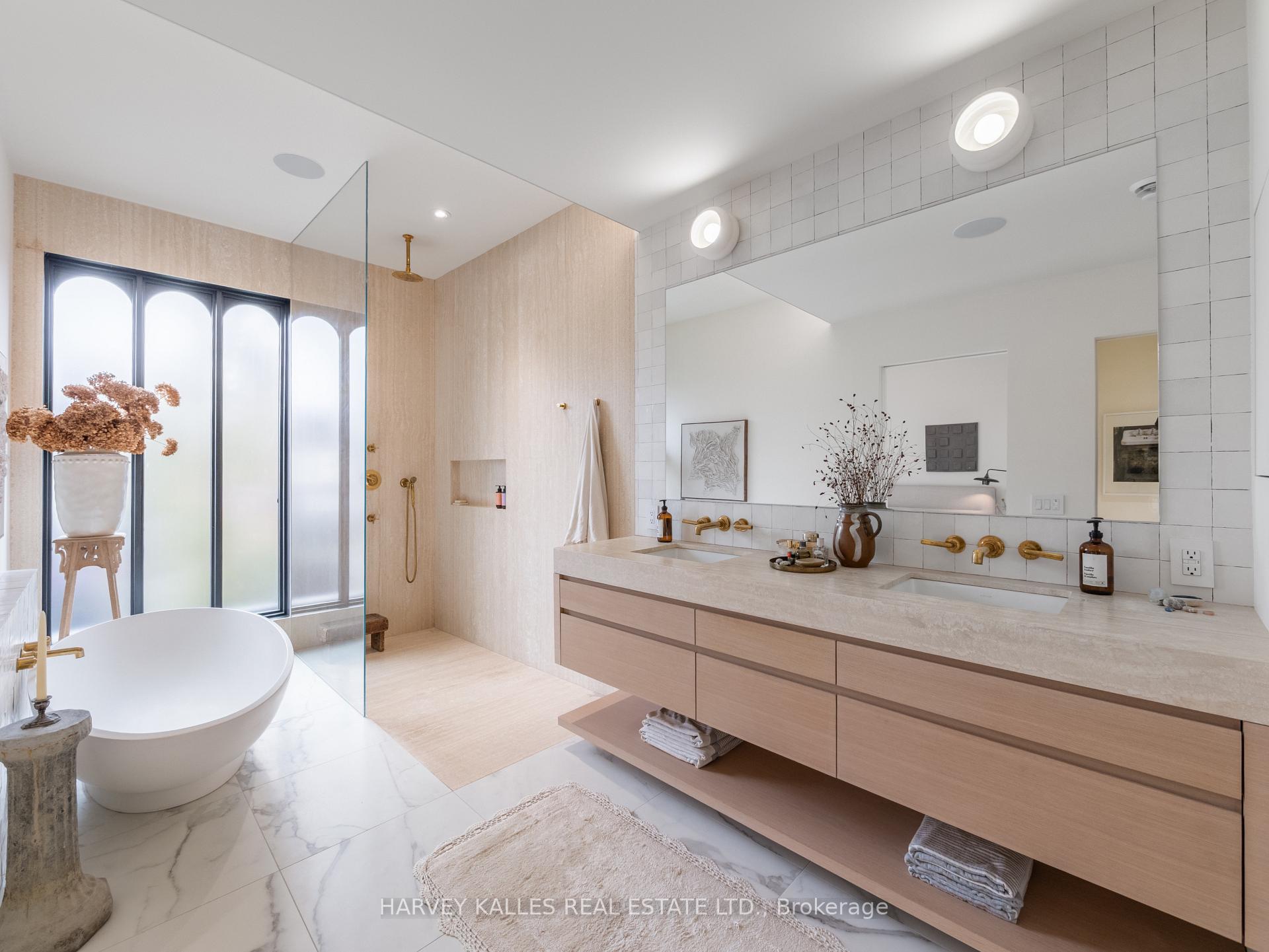 Photo 27 of 239 Borden Street, Toronto, University — HOMEH