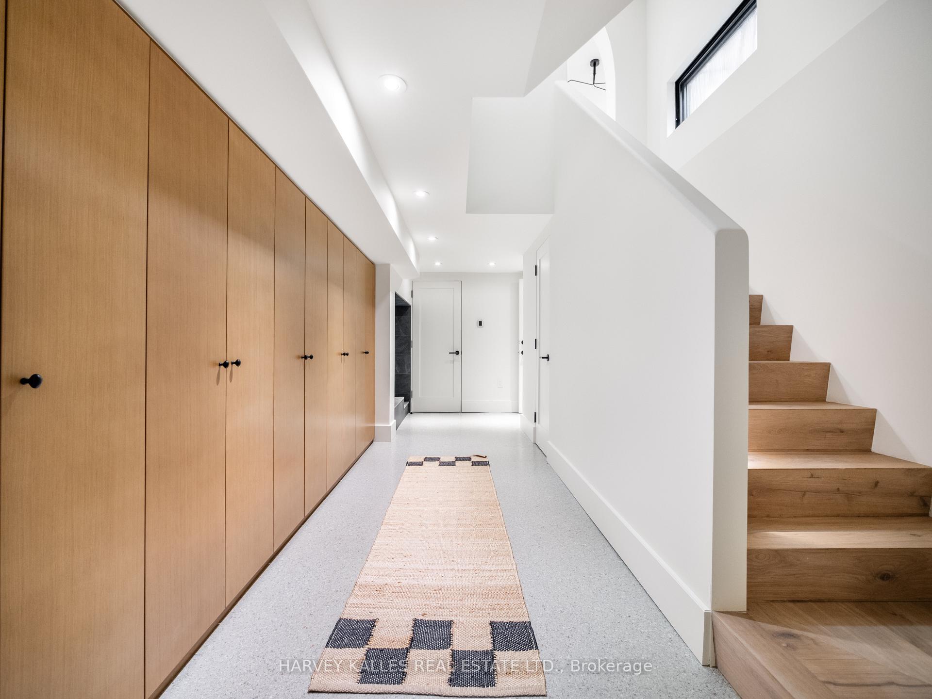 Photo 30 of 239 Borden Street, Toronto, University — HOMEH