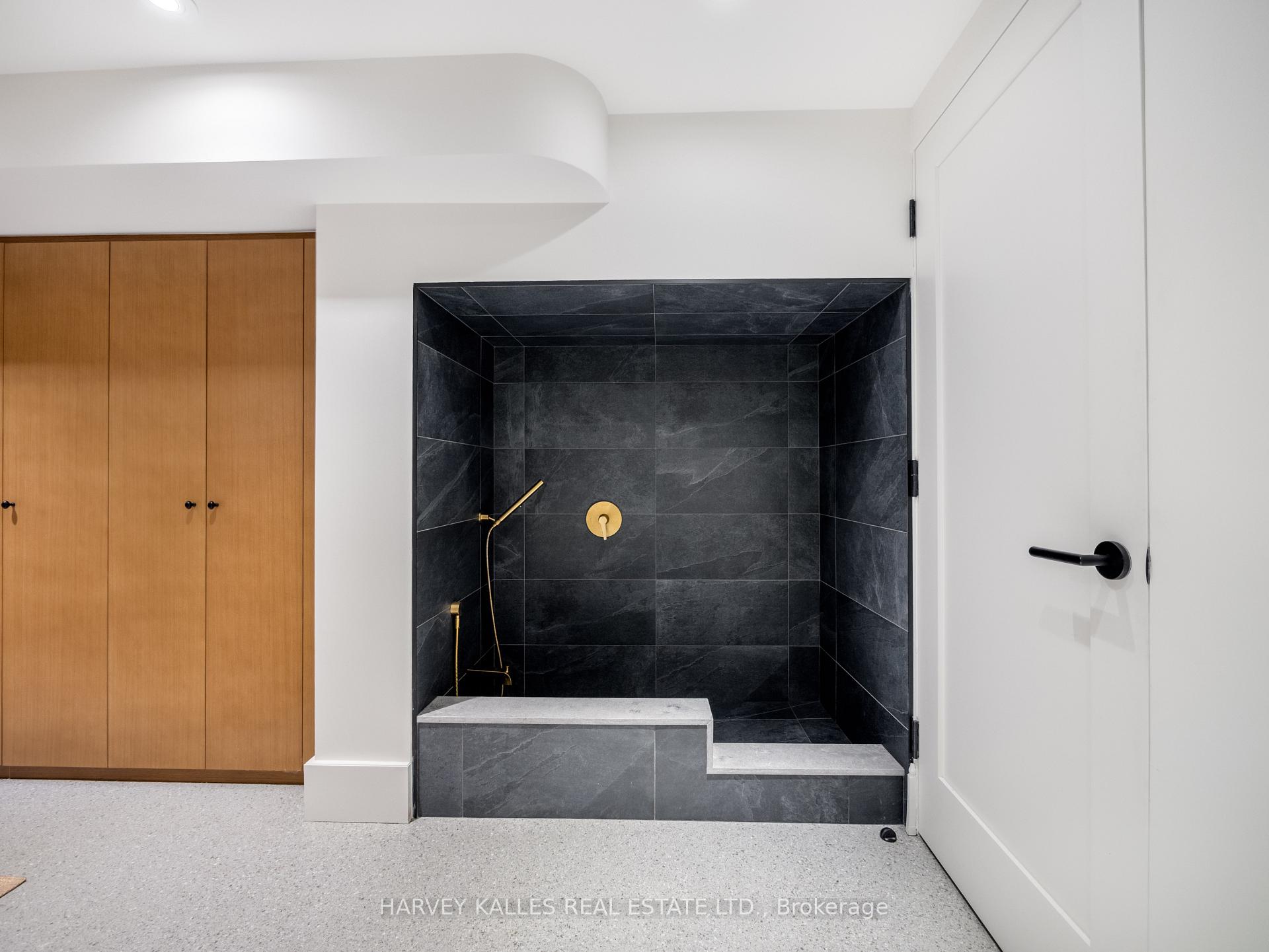 Photo 35 of 239 Borden Street, Toronto, University — HOMEH