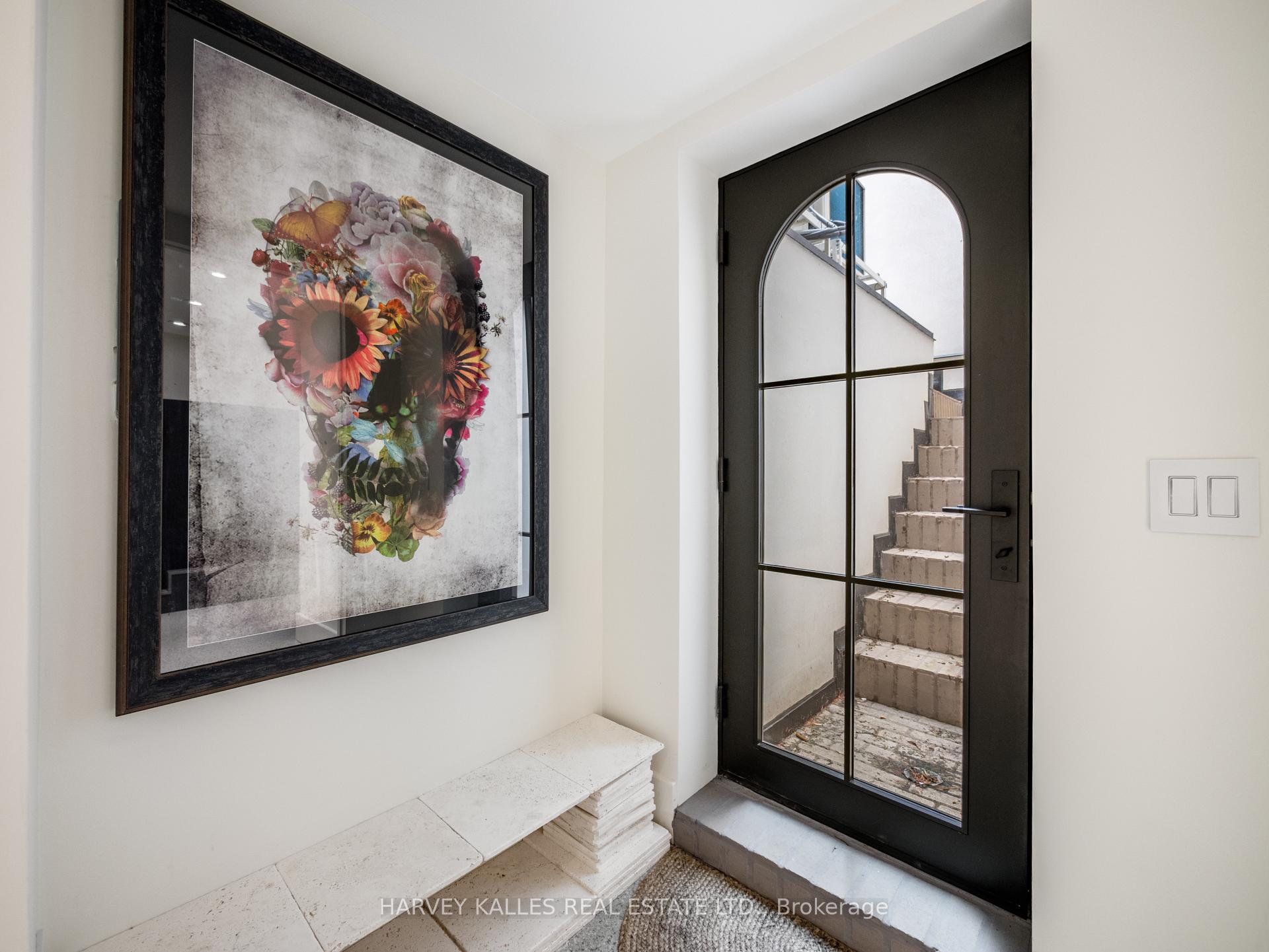 Photo 39 of 239 Borden Street, Toronto, University — HOMEH
